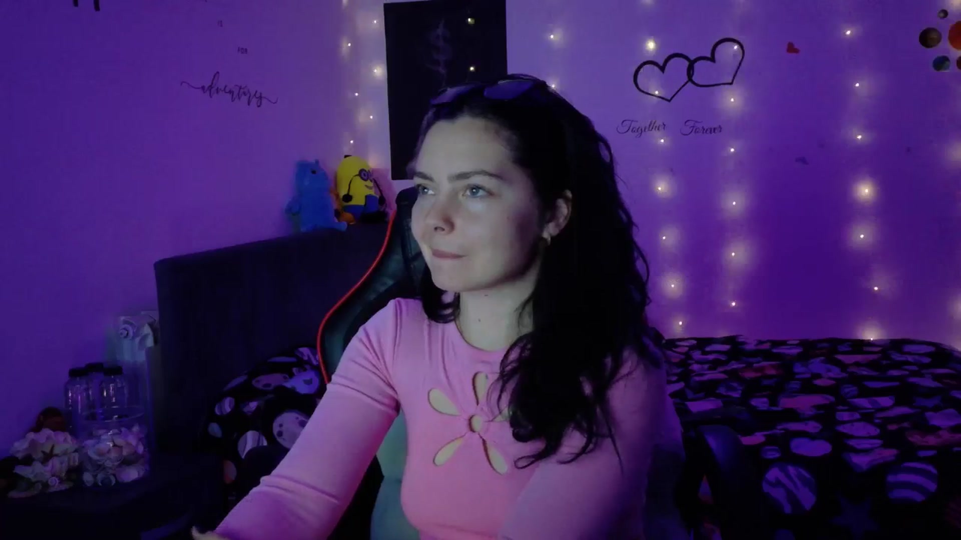 Gallery image thumbnail from YreneA's myfreecams stream on, 11/04/2025, 12:02 image 10 of 20