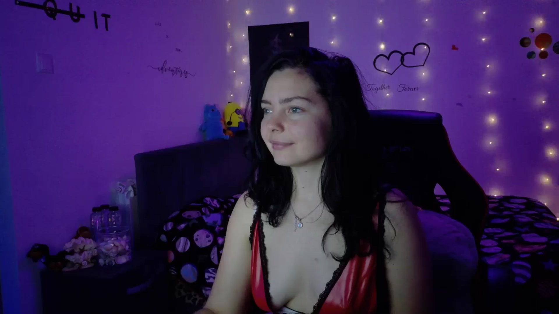Gallery image thumbnail from YreneA's myfreecams stream on, 11/04/2025, 13:38 image 3 of 20