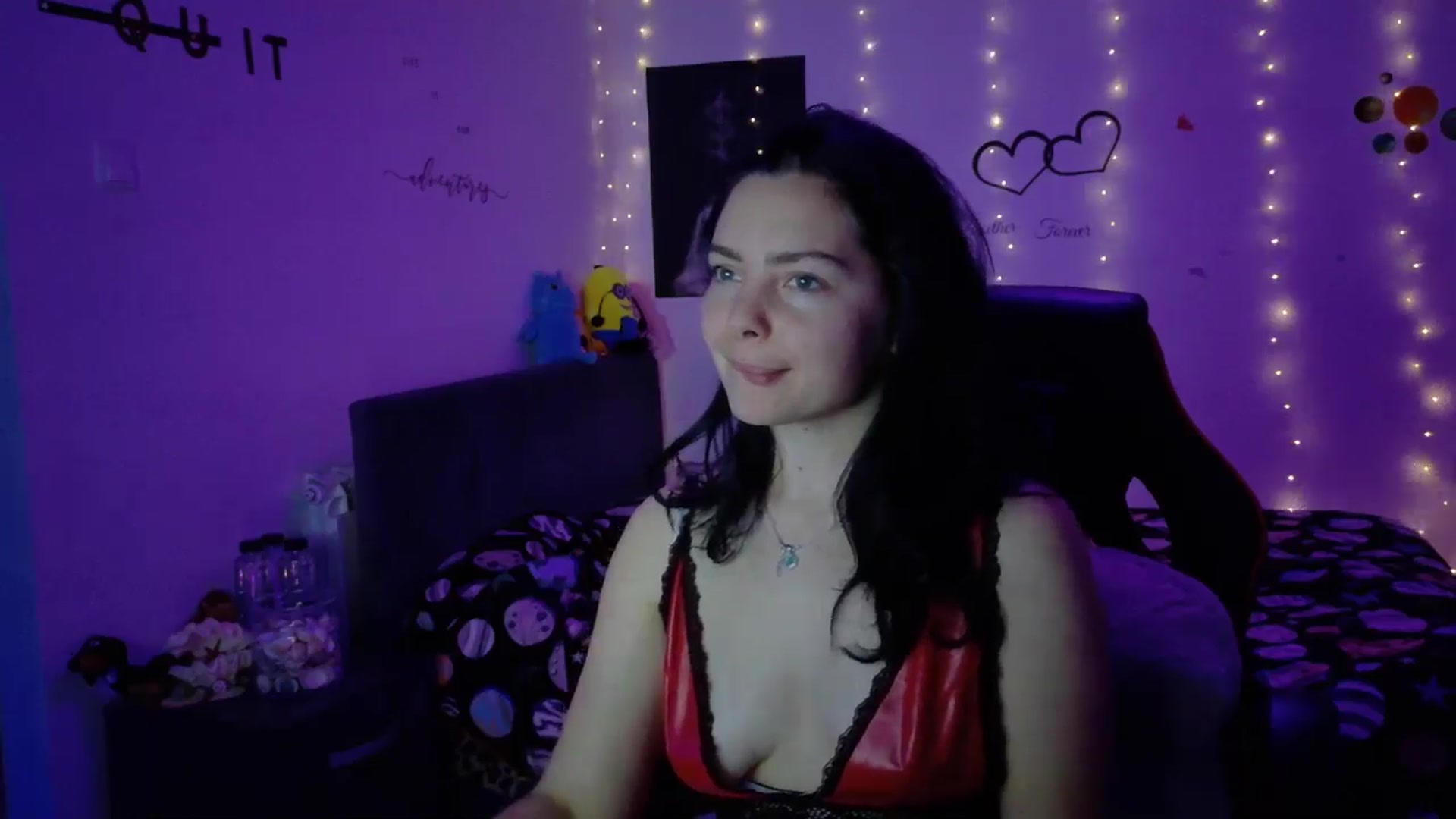 Gallery image thumbnail from YreneA's myfreecams stream on, 11/04/2025, 13:38 image 5 of 20