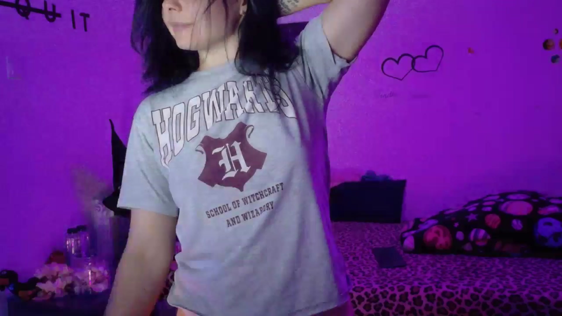 Gallery image thumbnail from YreneA's myfreecams stream on, 11/05/2025, 19:32 image 3 of 20