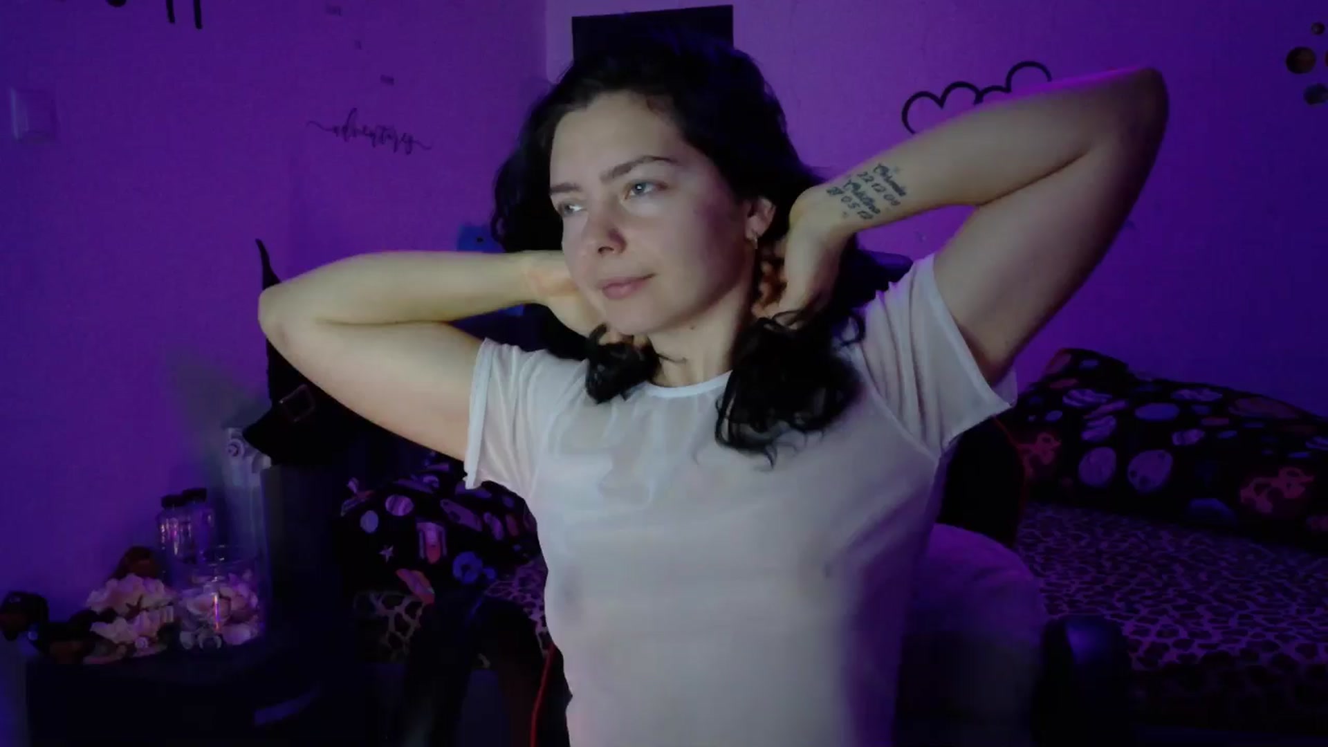 Gallery image thumbnail from YreneA's myfreecams stream on, 11/06/2025, 08:21 image 1 of 20