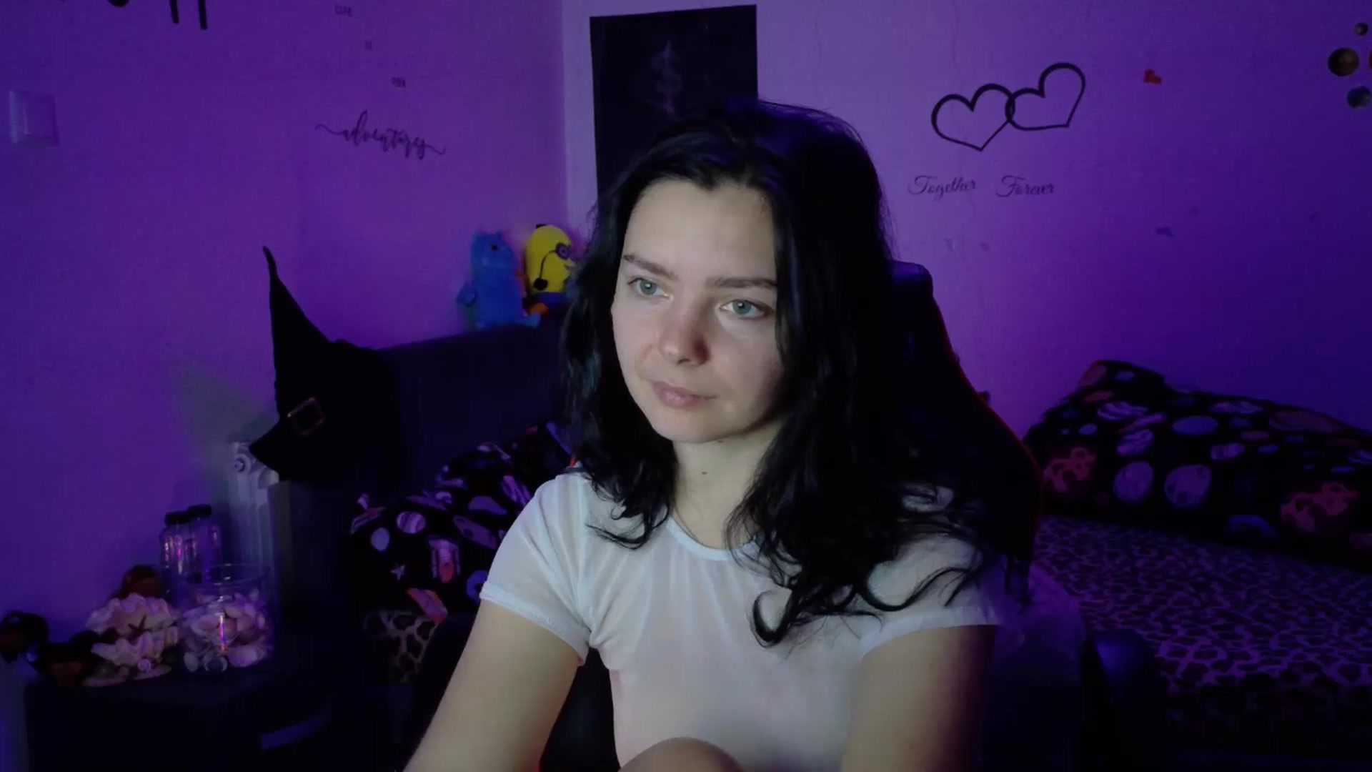 Gallery image thumbnail from YreneA's myfreecams stream on, 11/06/2025, 08:21 image 7 of 20