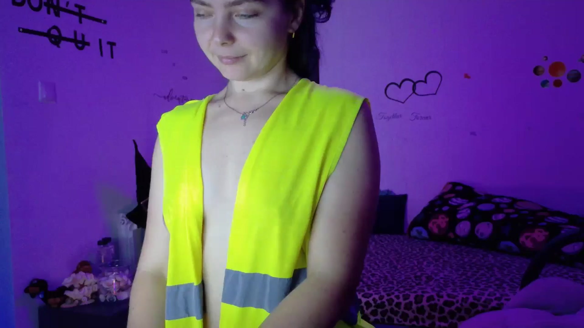 Gallery image thumbnail from YreneA's myfreecams stream on, 11/06/2025, 08:21 image 18 of 20