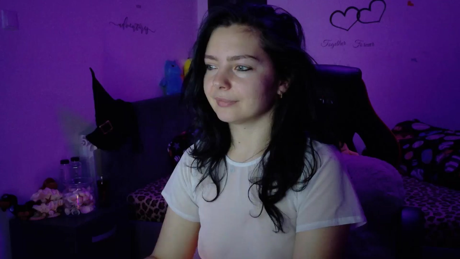 Gallery image thumbnail from YreneA's myfreecams stream on, 11/07/2025, 08:14 image 4 of 20