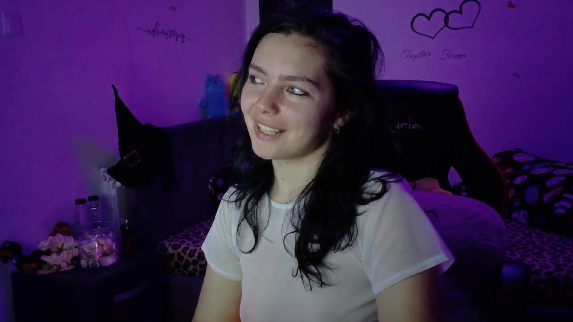 Gallery image thumbnail from YreneA's myfreecams stream on, 11/07/2025, 08:14 image 5 of 20