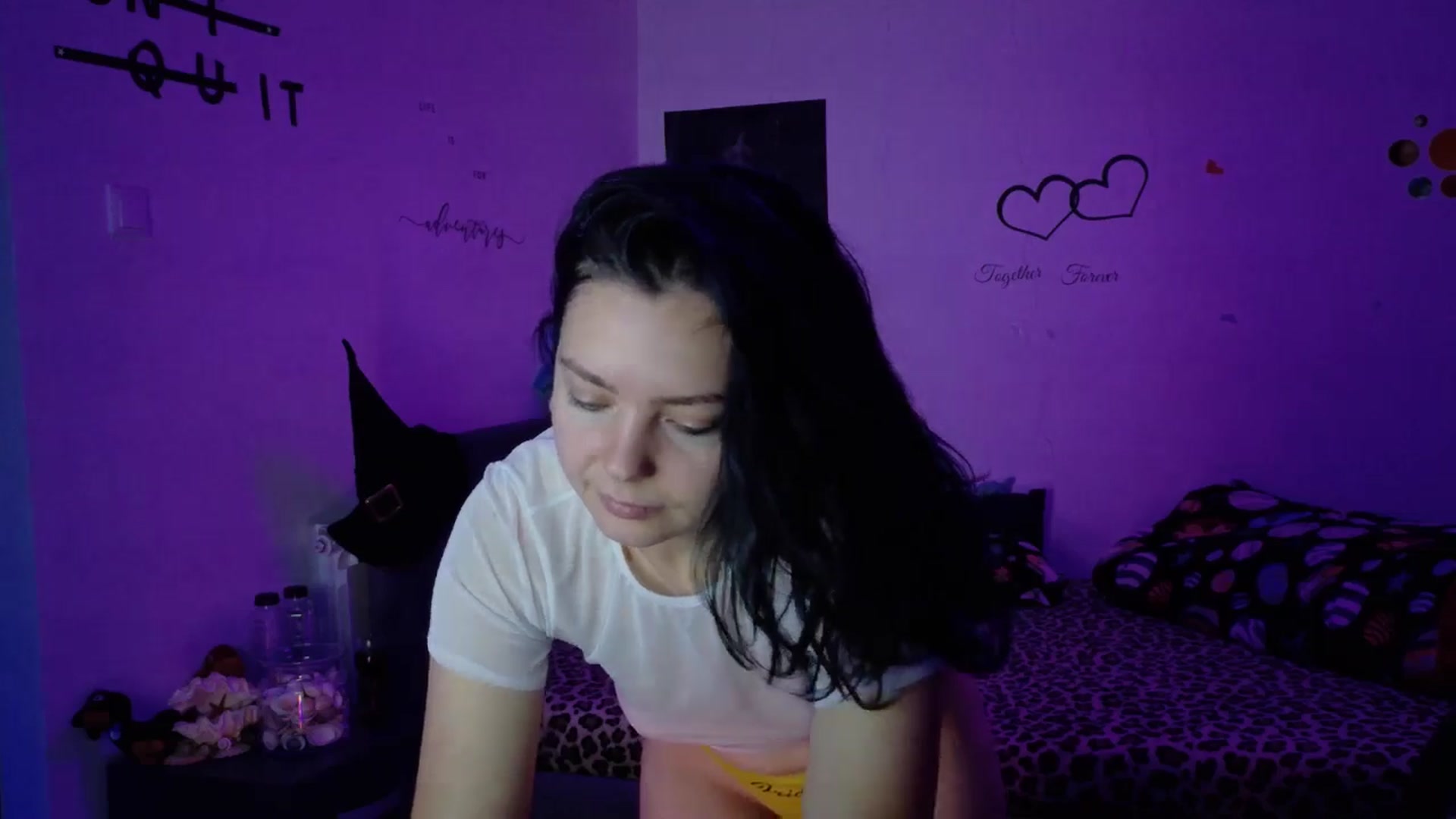 Gallery image thumbnail from YreneA's myfreecams stream on, 11/07/2025, 08:14 image 10 of 20