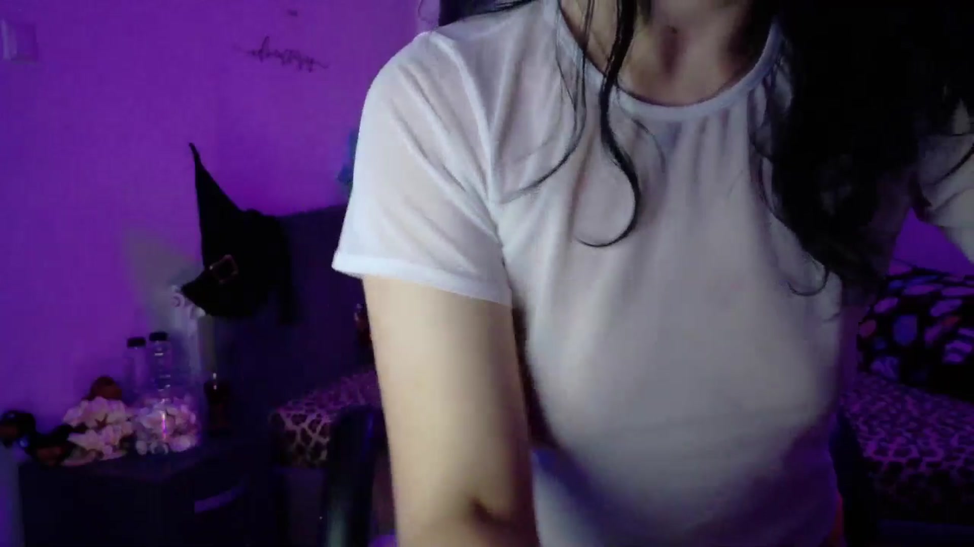 Gallery image thumbnail from YreneA's myfreecams stream on, 11/07/2025, 08:14 image 6 of 20