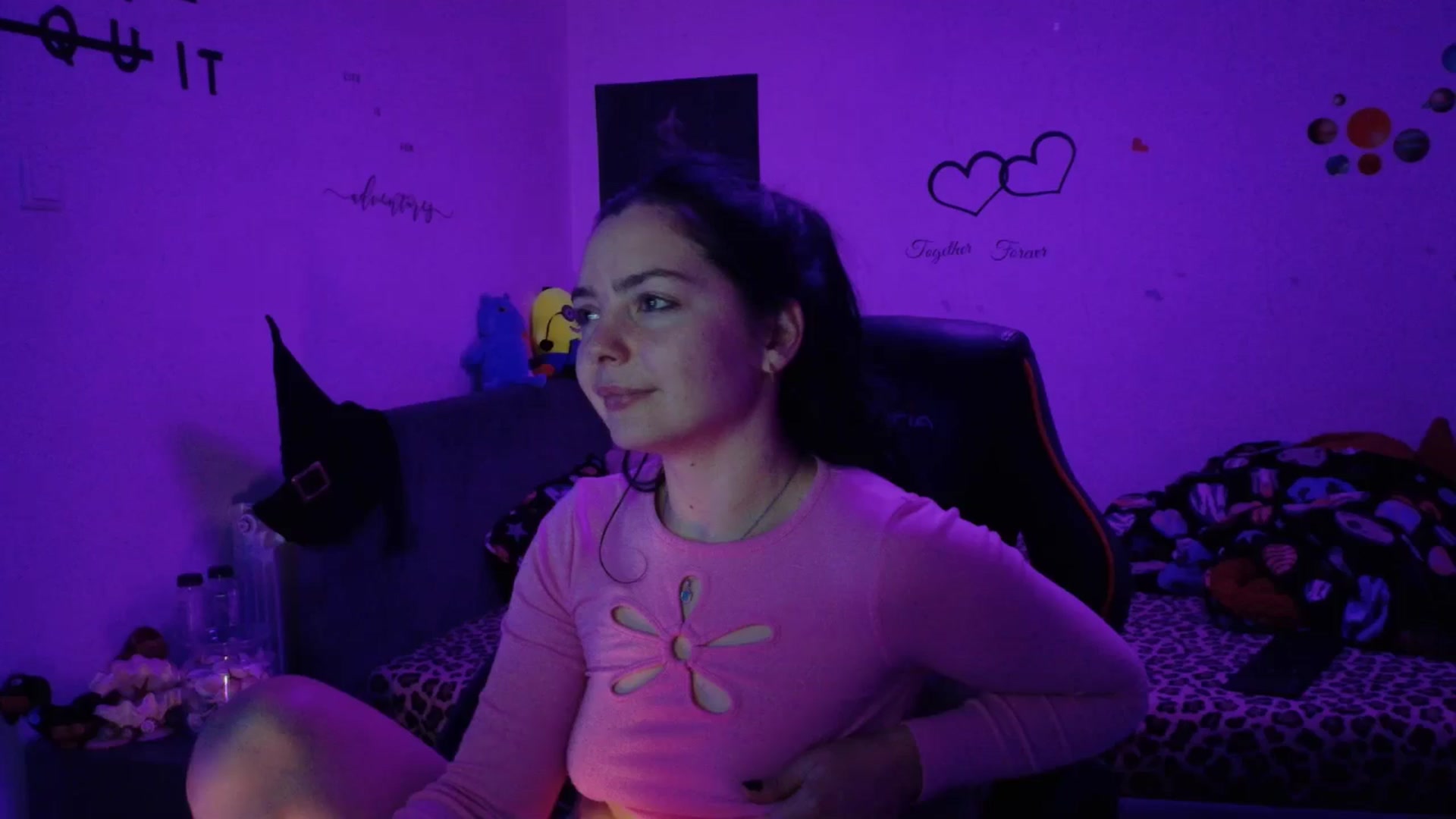 Gallery image thumbnail from YreneA's myfreecams stream on, 11/08/2025, 08:06 image 20 of 20