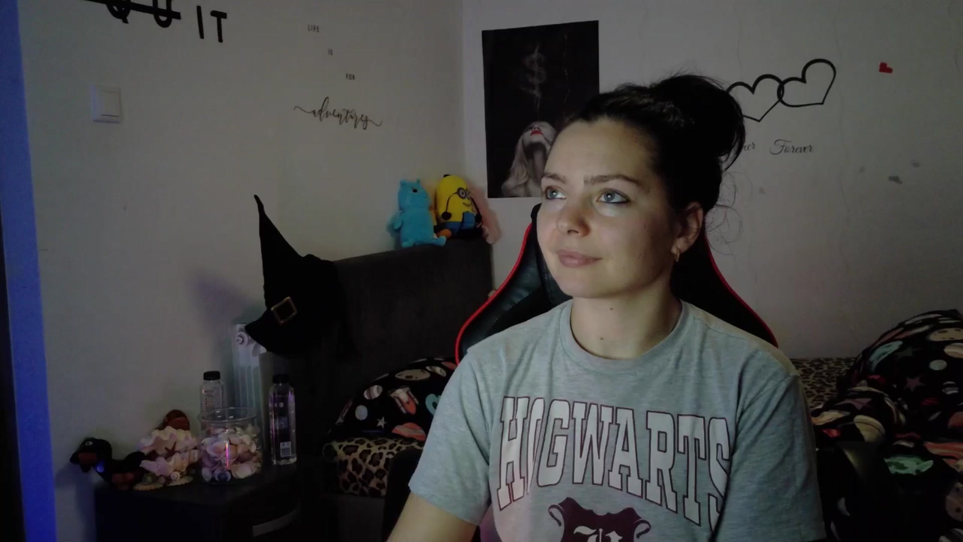 Gallery image thumbnail from YreneA's myfreecams stream on, 11/09/2025, 09:17 image 18 of 20
