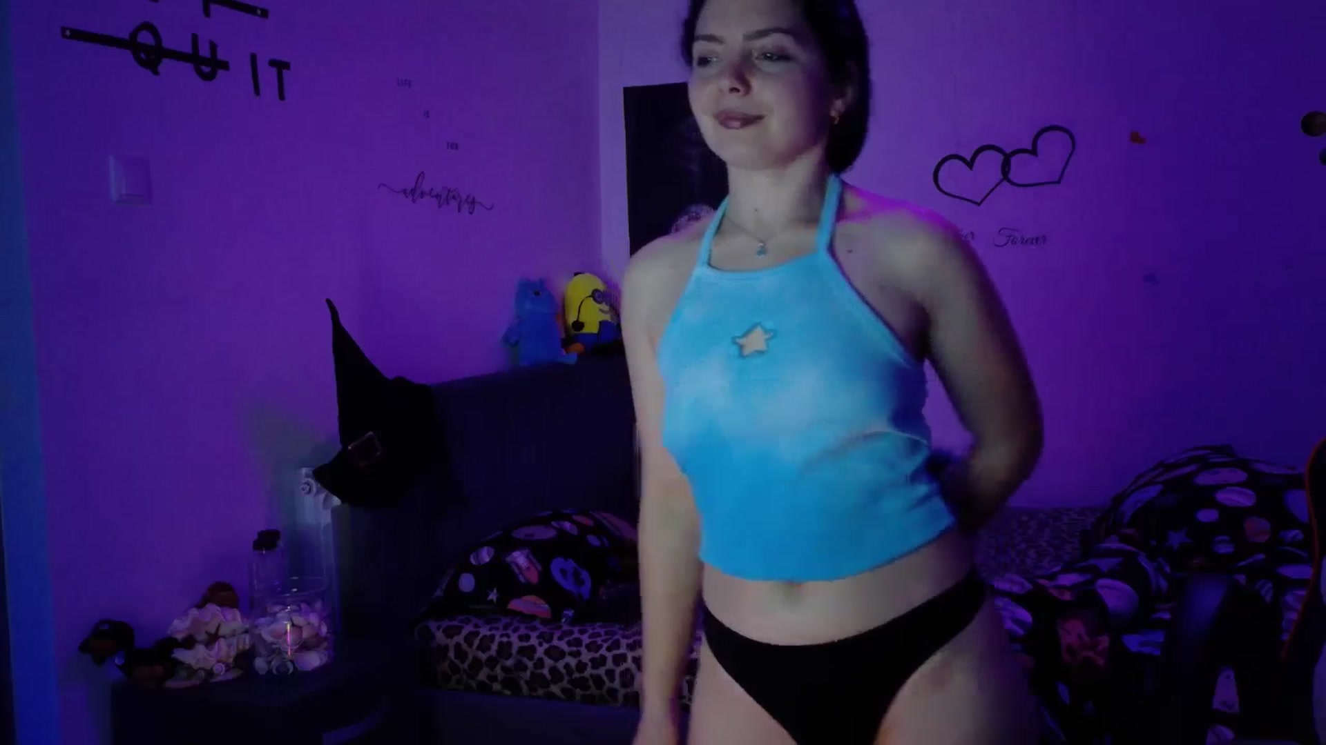 Gallery image thumbnail from YreneA's myfreecams stream on, 11/09/2025, 19:49 image 13 of 20