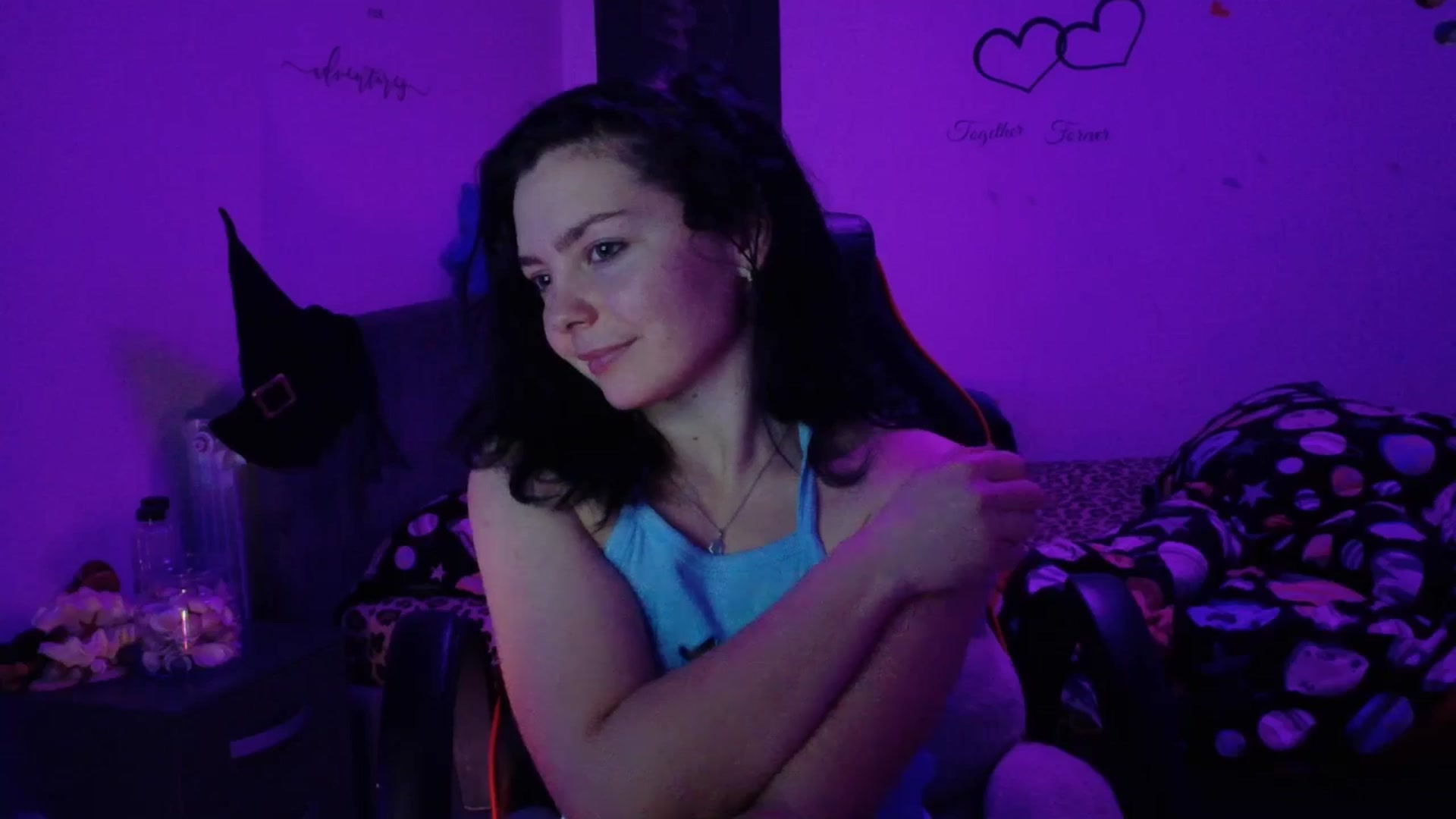 Gallery image thumbnail from YreneA's myfreecams stream on, 11/09/2025, 19:49 image 2 of 20
