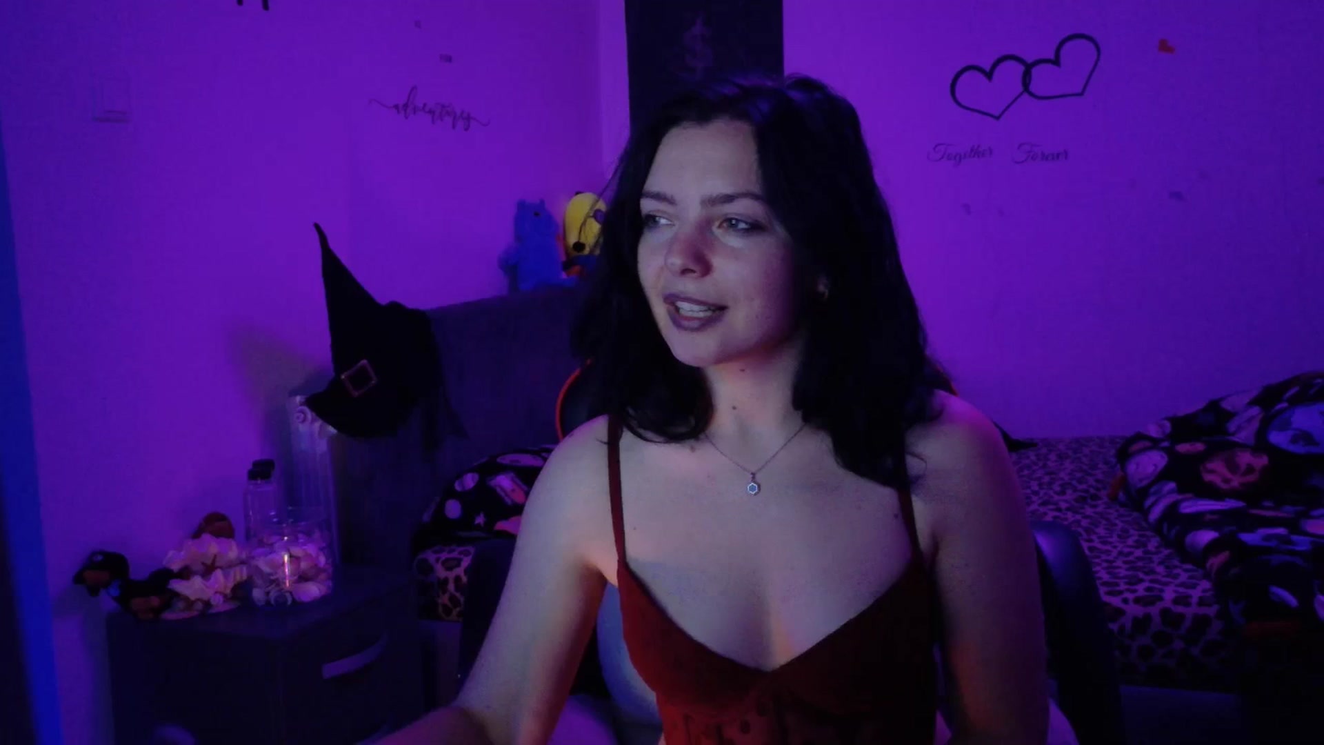 Gallery image thumbnail from YreneA's myfreecams stream on, 11/10/2025, 08:25 image 17 of 20