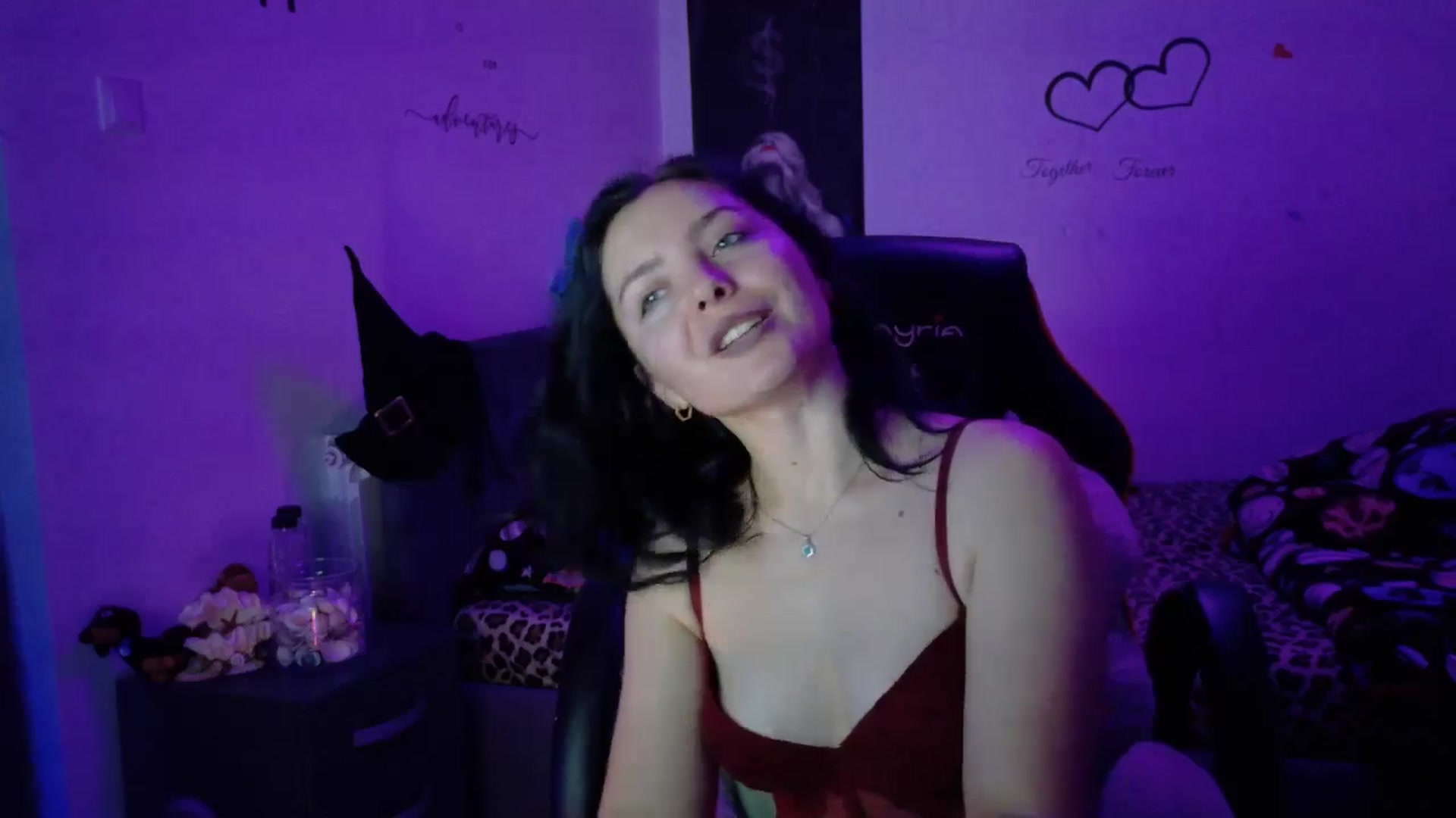Gallery image thumbnail from YreneA's myfreecams stream on, 11/10/2025, 08:25 image 19 of 20