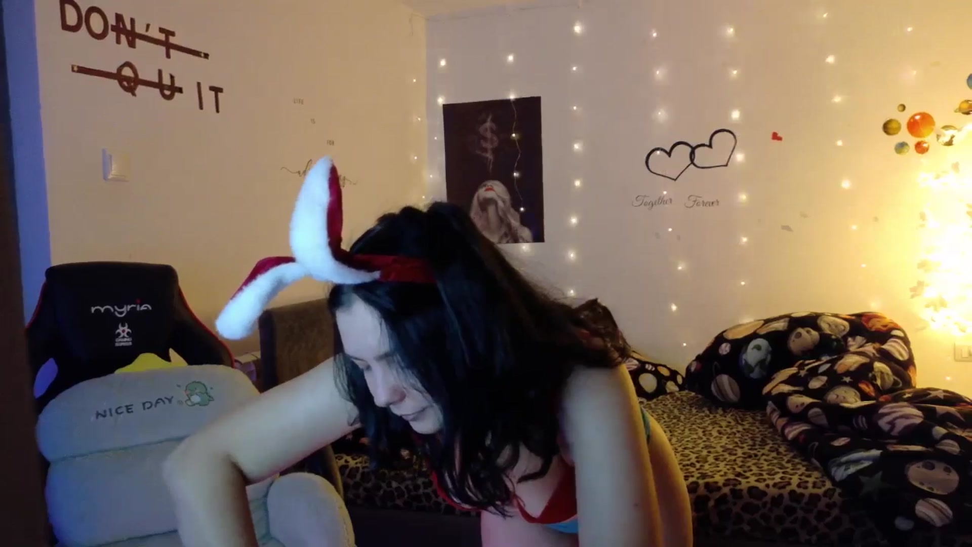 Gallery image thumbnail from YreneA's myfreecams stream on, 11/10/2025, 18:38 image 7 of 20