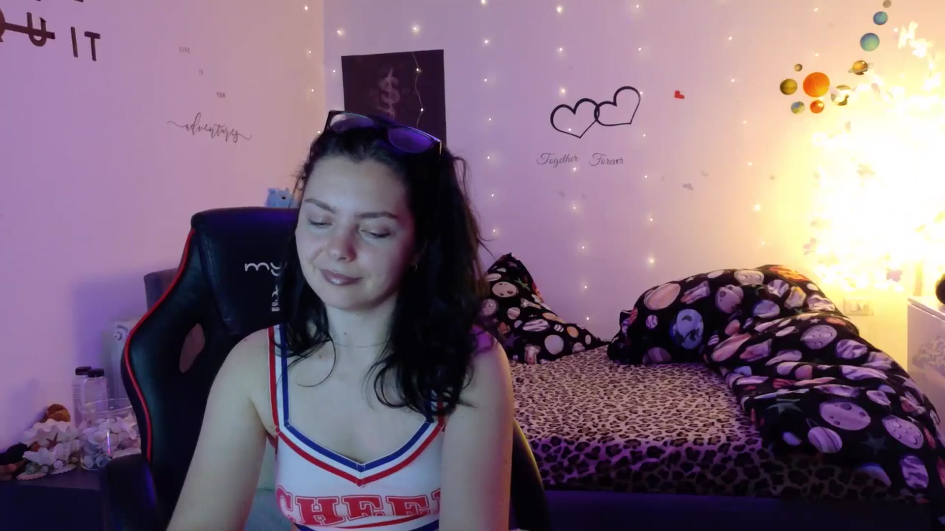 Gallery image thumbnail from YreneA's myfreecams stream on, 11/10/2025, 20:01 image 2 of 20