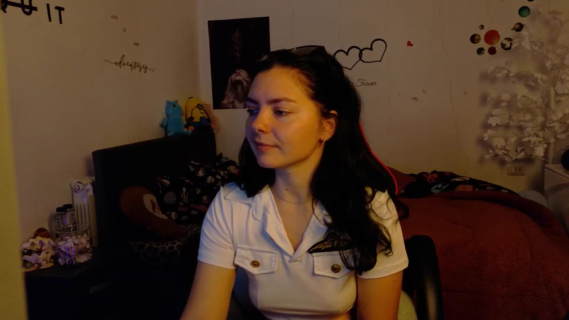 Gallery image thumbnail from YreneA's myfreecams stream on, 11/12/2025, 07:25 image 16 of 20