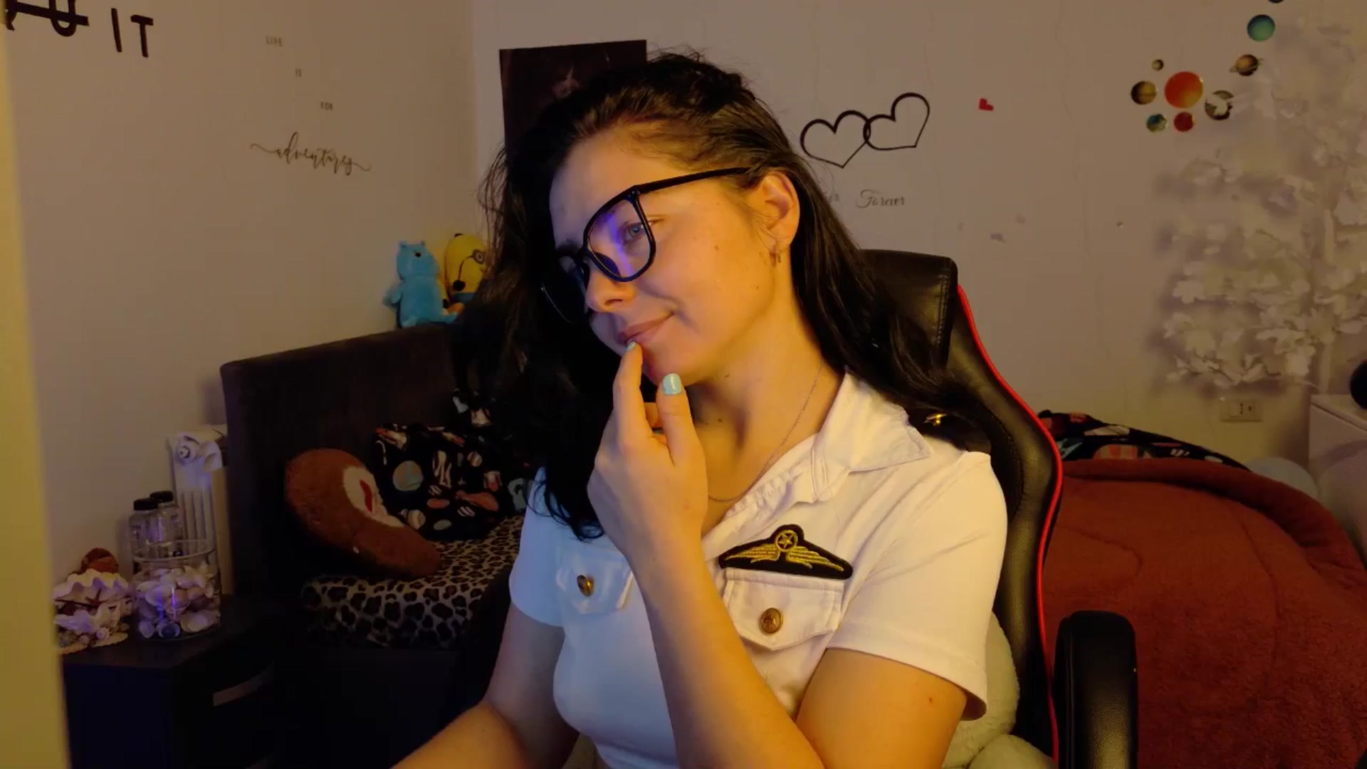 Gallery image thumbnail from YreneA's myfreecams stream on, 11/12/2025, 07:25 image 14 of 20