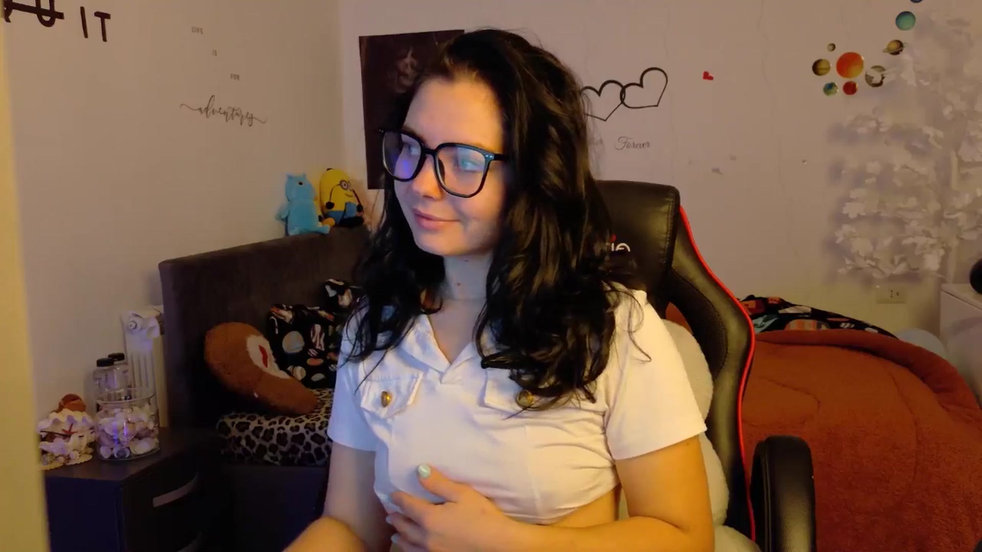 Gallery image thumbnail from YreneA's myfreecams stream on, 11/12/2025, 07:25 image 13 of 20