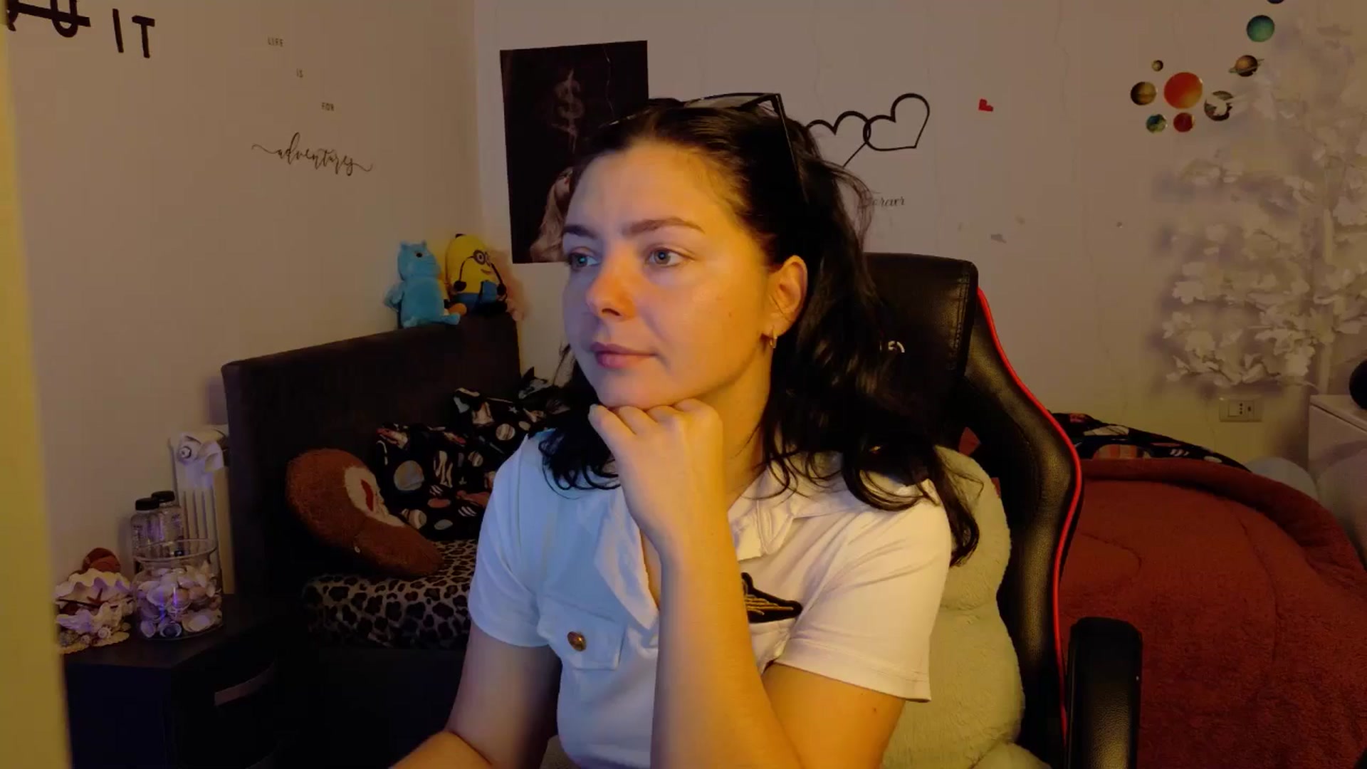 Gallery image thumbnail from YreneA's myfreecams stream on, 11/12/2025, 07:25 image 11 of 20