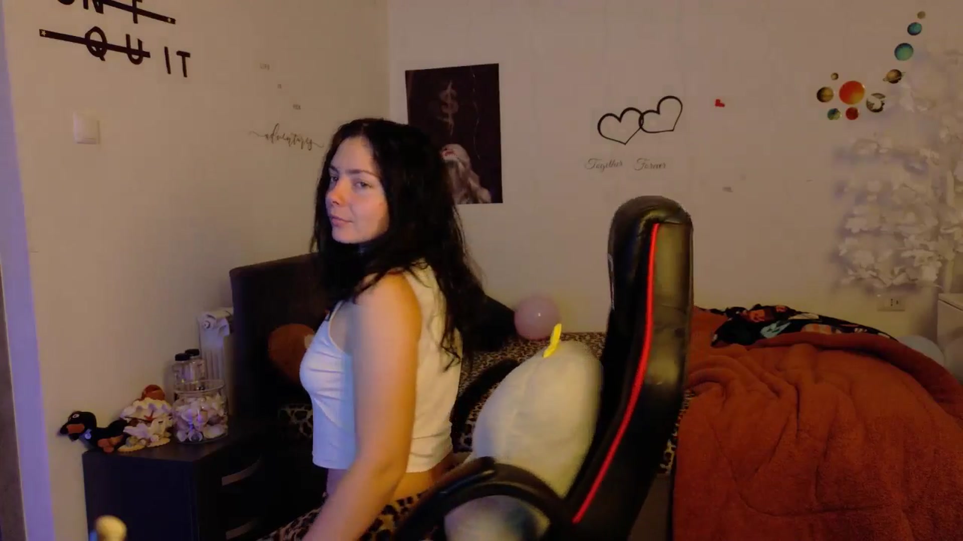 Gallery image thumbnail from YreneA's myfreecams stream on, 11/12/2025, 17:21 image 3 of 20