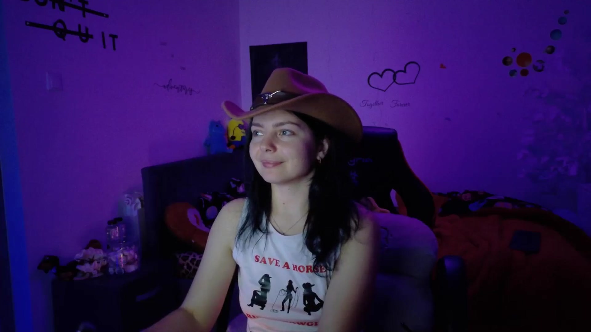 Gallery image thumbnail from YreneA's myfreecams stream on, 11/12/2025, 19:27 image 15 of 20