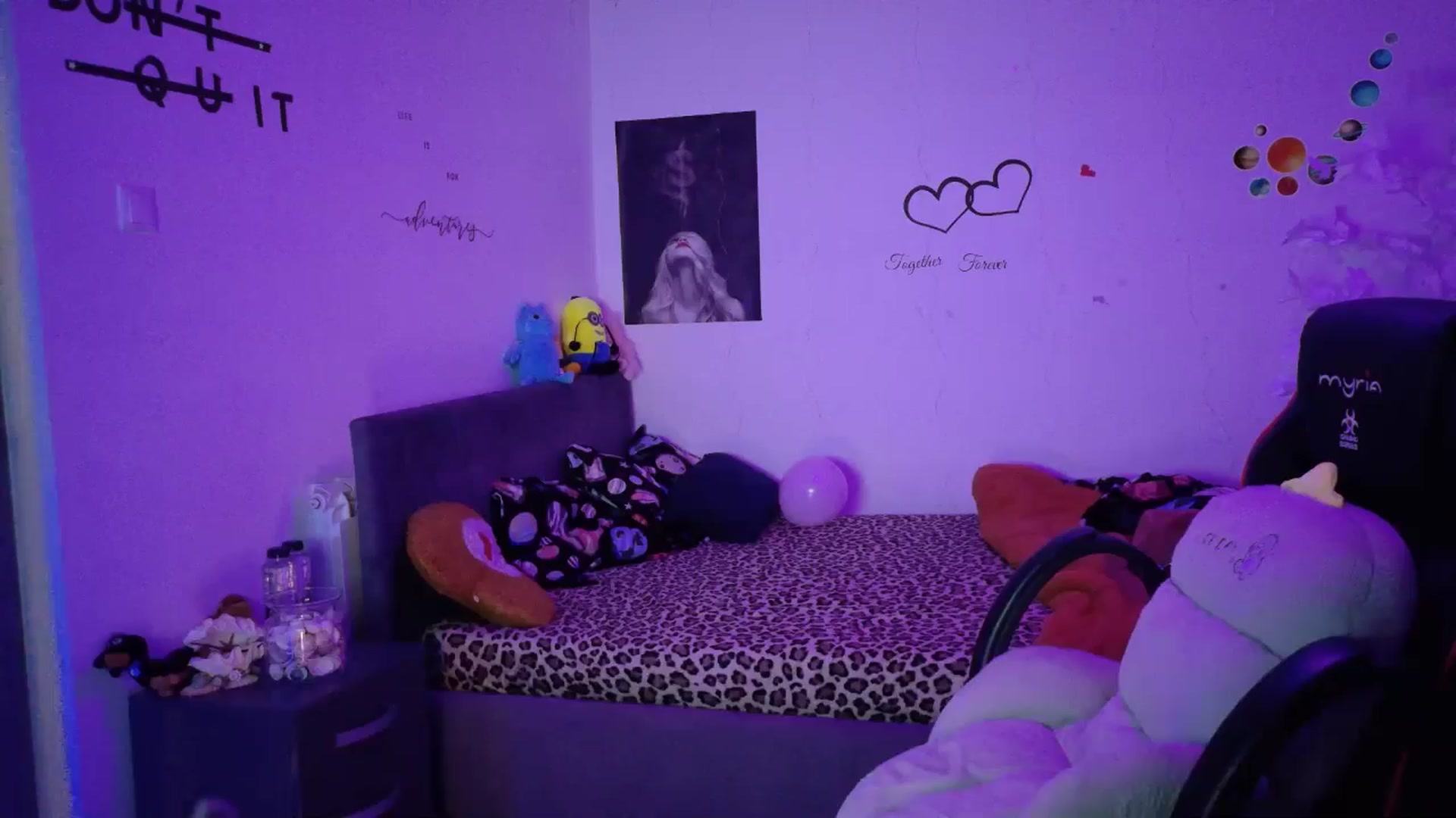 Gallery image thumbnail from YreneA's myfreecams stream on, 11/12/2025, 19:27 image 5 of 20