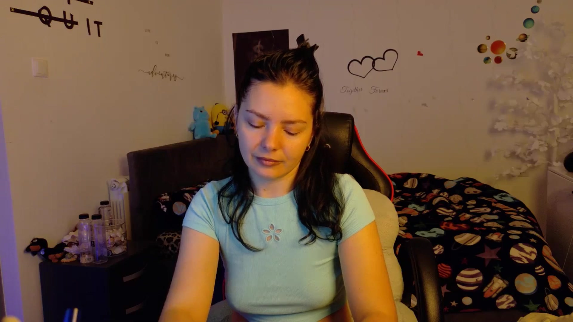 Gallery image thumbnail from YreneA's myfreecams stream on, 11/14/2025, 06:43 image 17 of 20