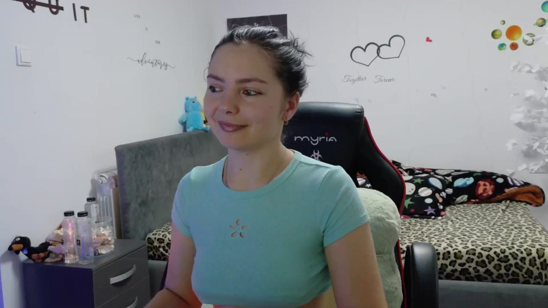Gallery image thumbnail from YreneA's myfreecams stream on, 11/14/2025, 07:44 image 13 of 20