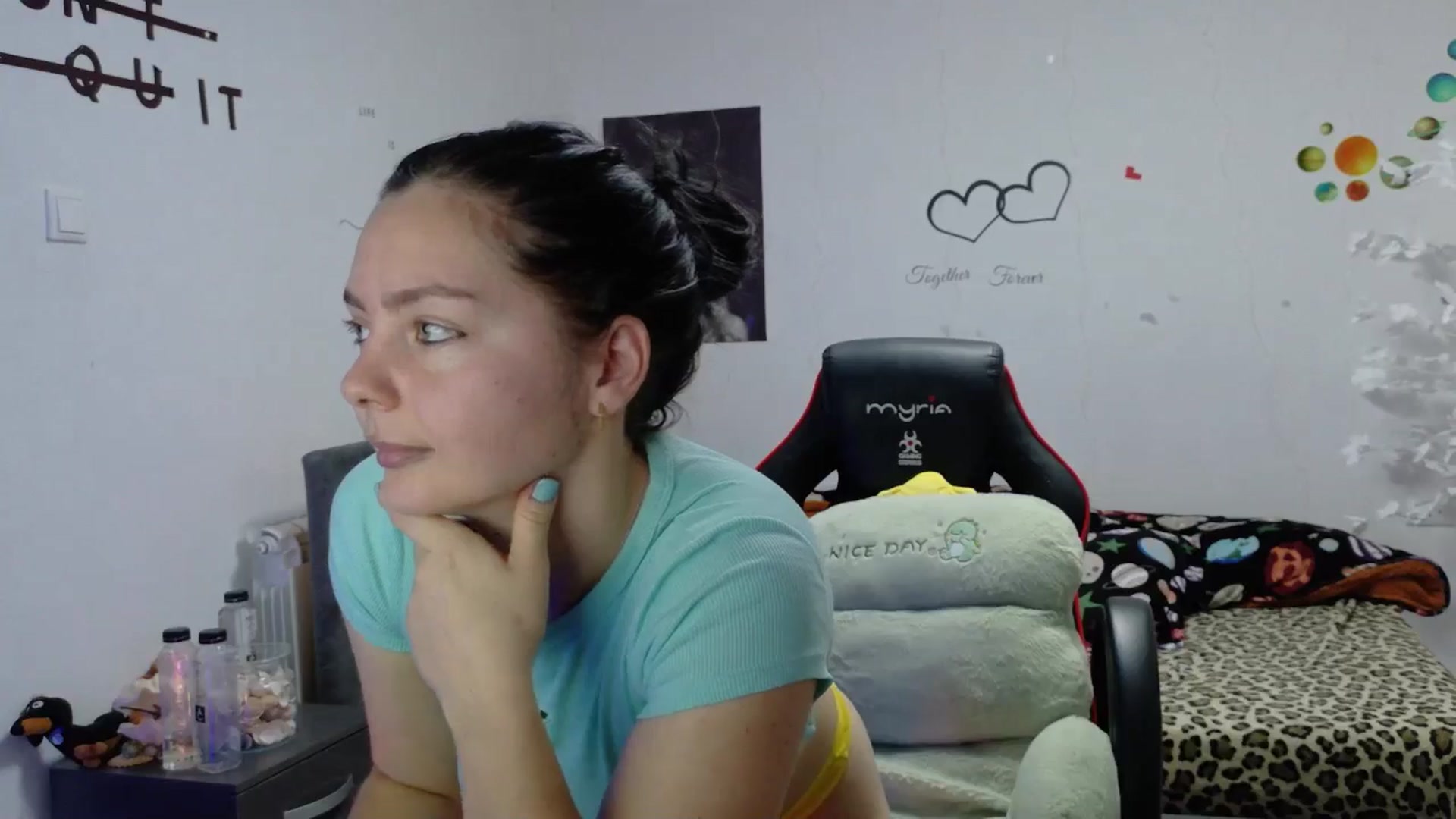 Gallery image thumbnail from YreneA's myfreecams stream on, 11/14/2025, 07:44 image 7 of 20