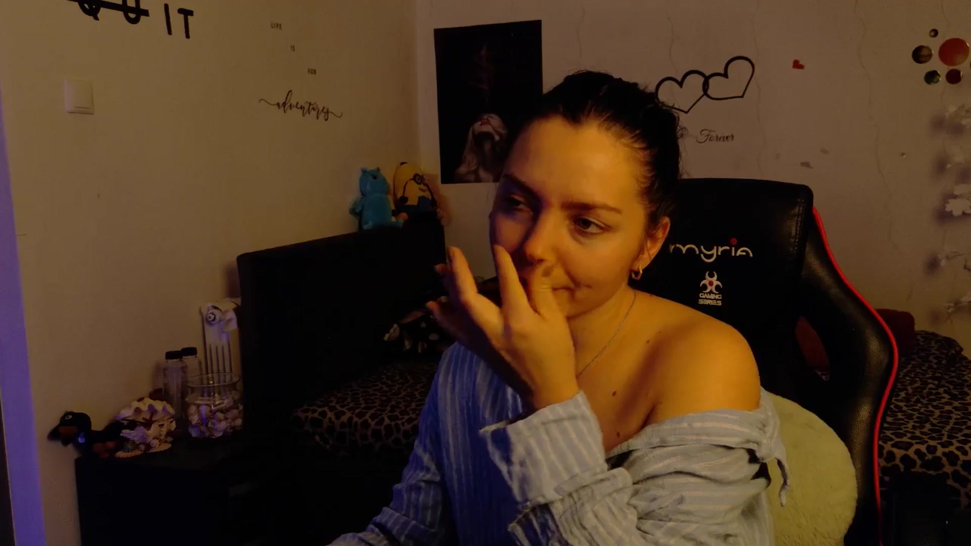 Gallery image thumbnail from YreneA's myfreecams stream on, 11/15/2025, 19:49 image 12 of 20