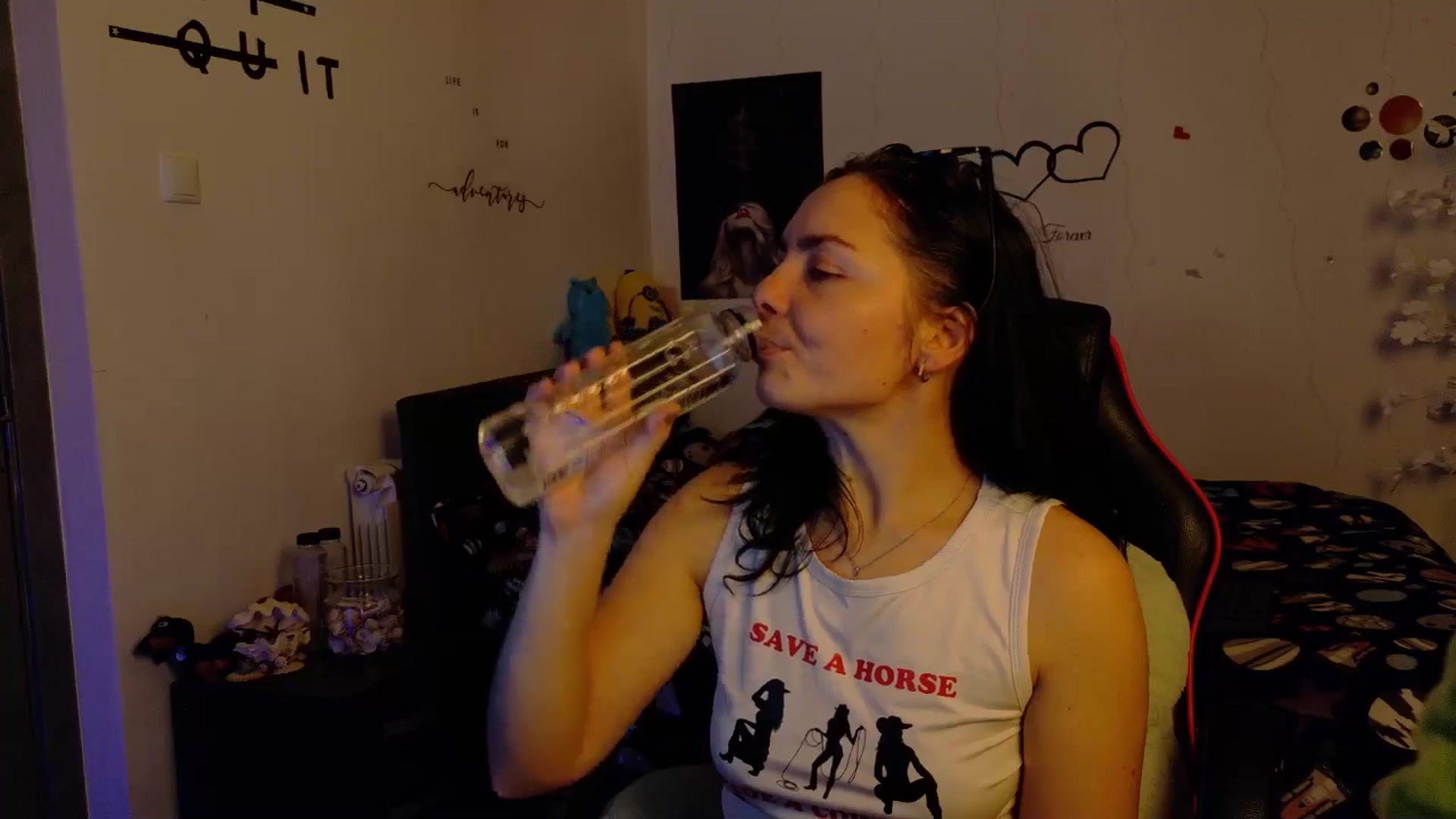Gallery image thumbnail from YreneA's myfreecams stream on, 11/16/2025, 19:39 image 4 of 20