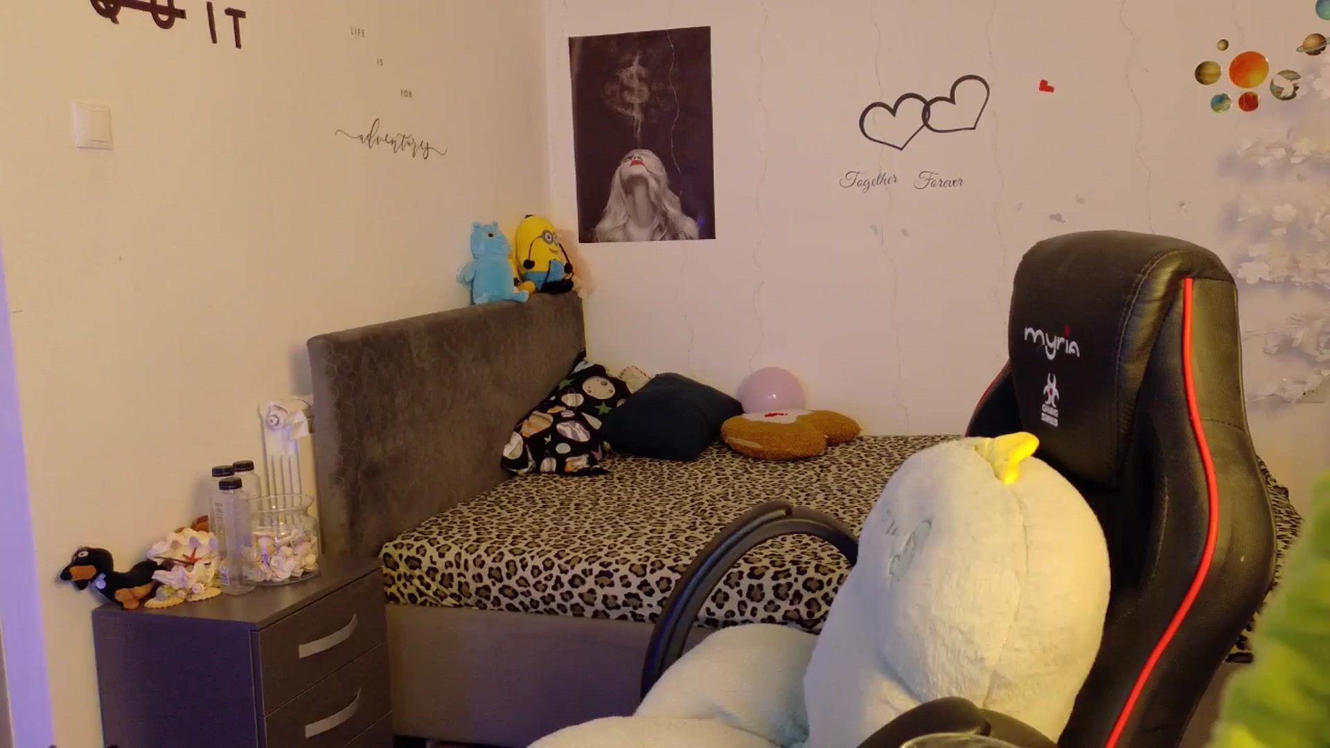Gallery image thumbnail from YreneA's myfreecams stream on, 11/17/2025, 05:37 image 20 of 20