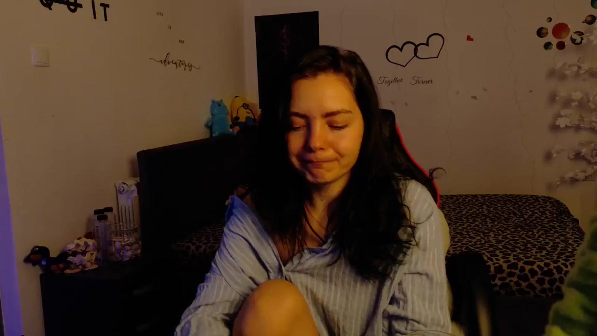 Gallery image thumbnail from YreneA's myfreecams stream on, 11/17/2025, 05:37 image 18 of 20