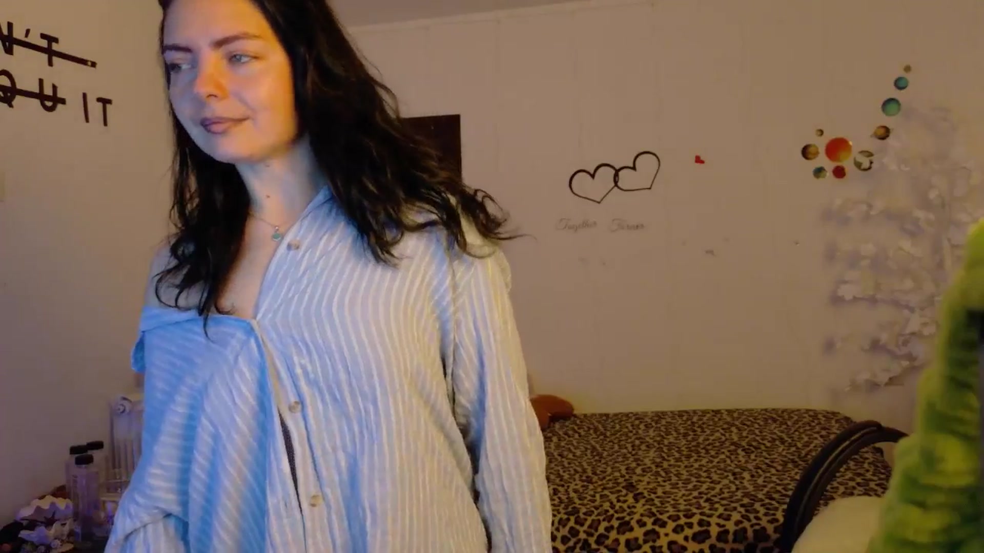Gallery image thumbnail from YreneA's myfreecams stream on, 11/17/2025, 05:37 image 3 of 20