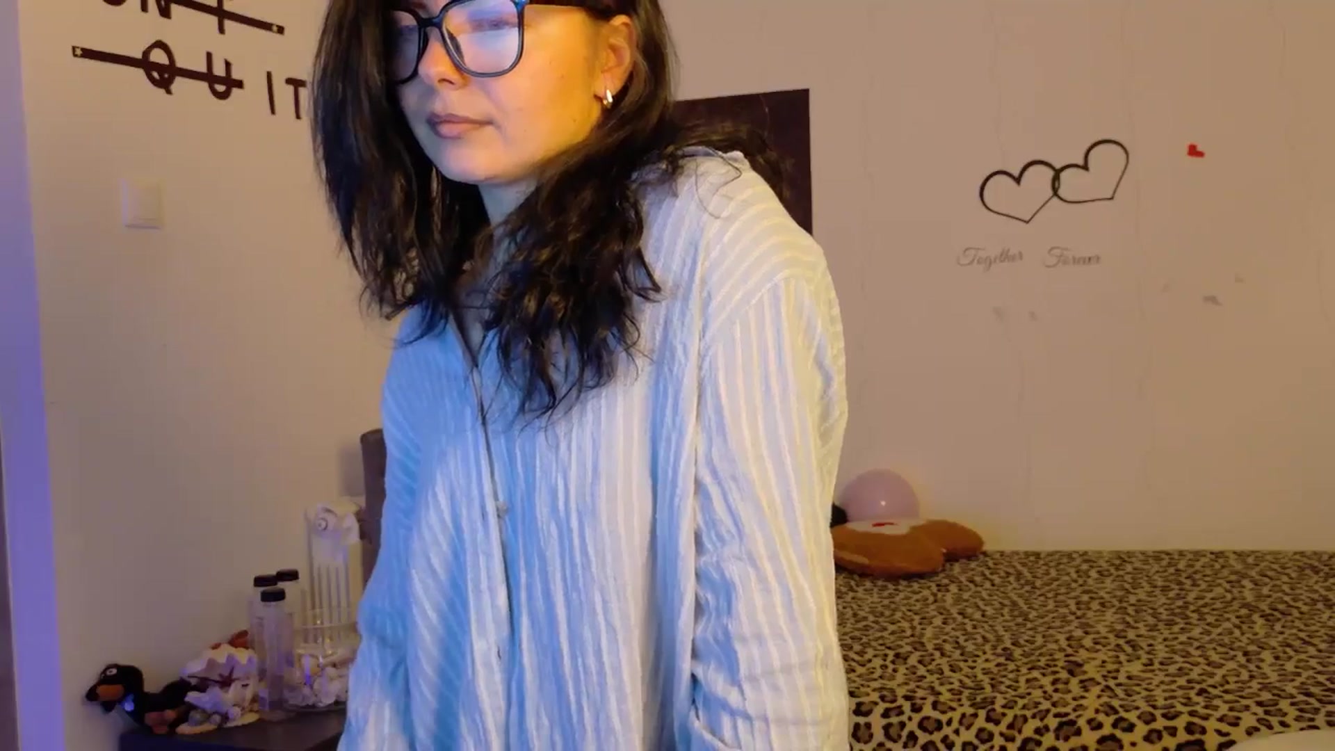 Gallery image thumbnail from YreneA's myfreecams stream on, 11/17/2025, 07:06 image 11 of 20