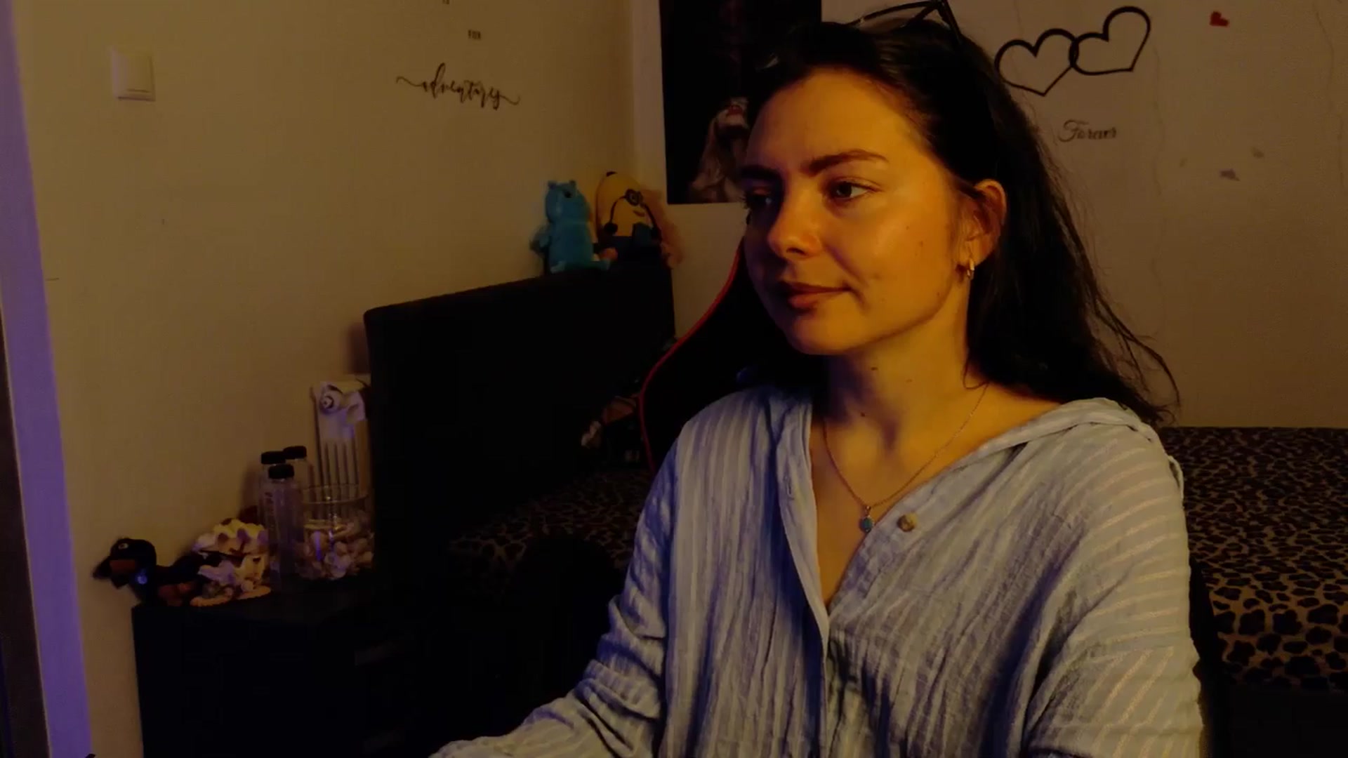 Gallery image thumbnail from YreneA's myfreecams stream on, 11/17/2025, 07:06 image 4 of 20