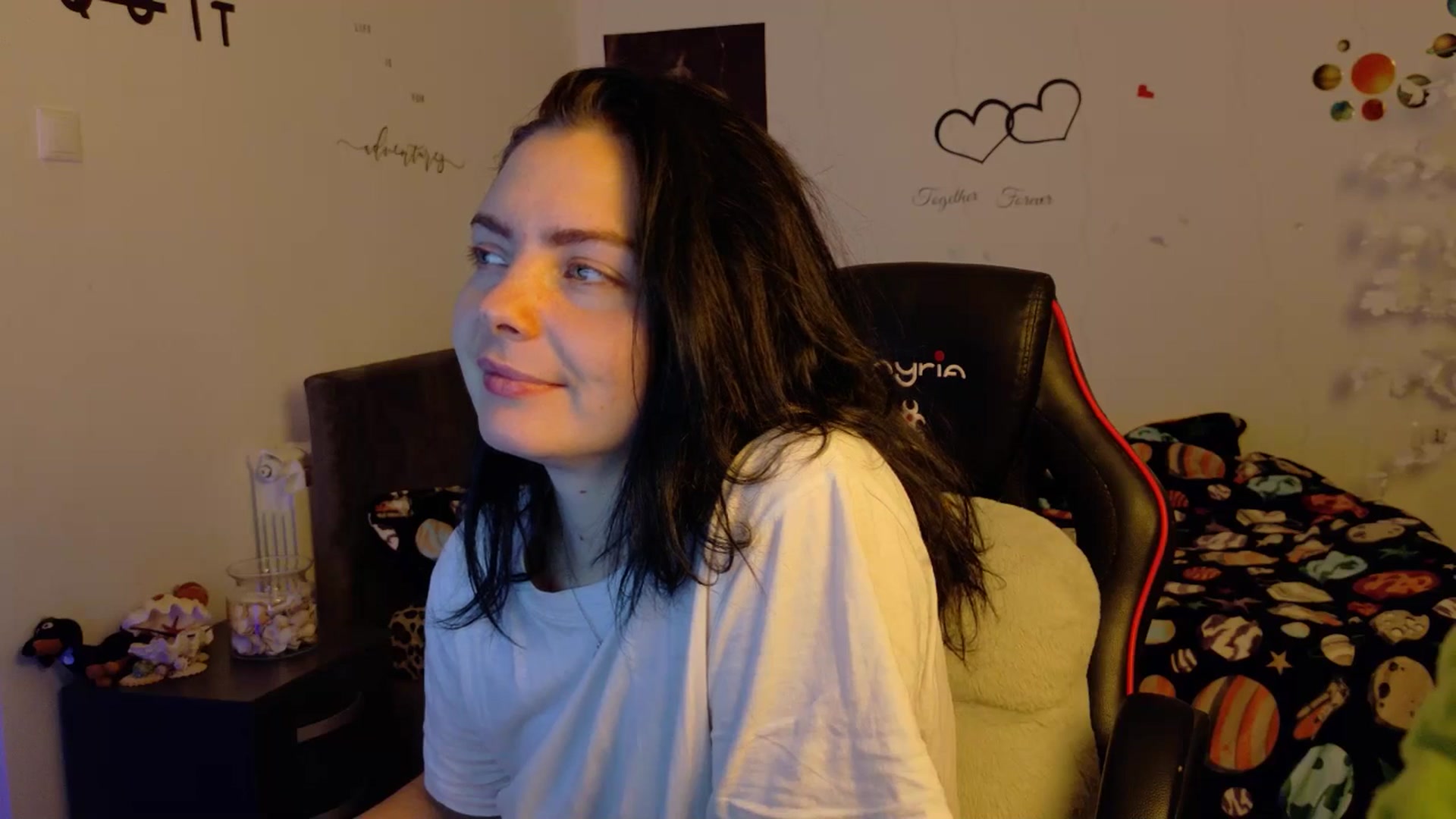 Gallery image thumbnail from YreneA's myfreecams stream on, 11/17/2025, 19:30 image 20 of 20