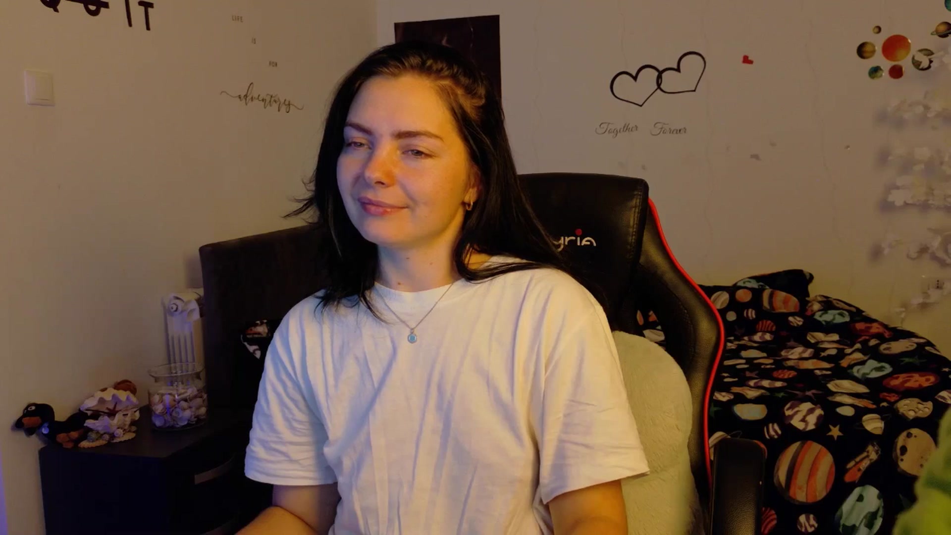 Gallery image thumbnail from YreneA's myfreecams stream on, 11/17/2025, 19:30 image 19 of 20