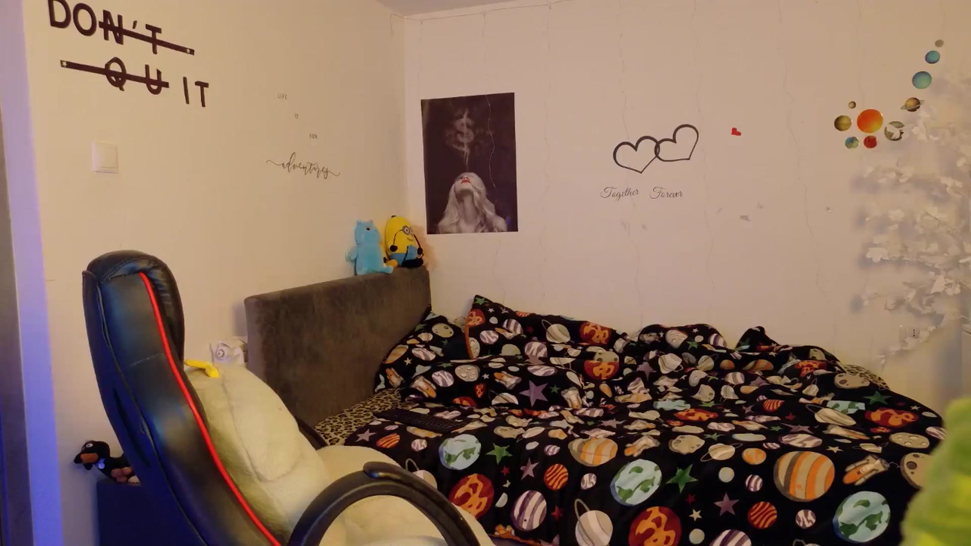 Gallery image thumbnail from YreneA's myfreecams stream on, 11/18/2025, 08:35 image 12 of 20