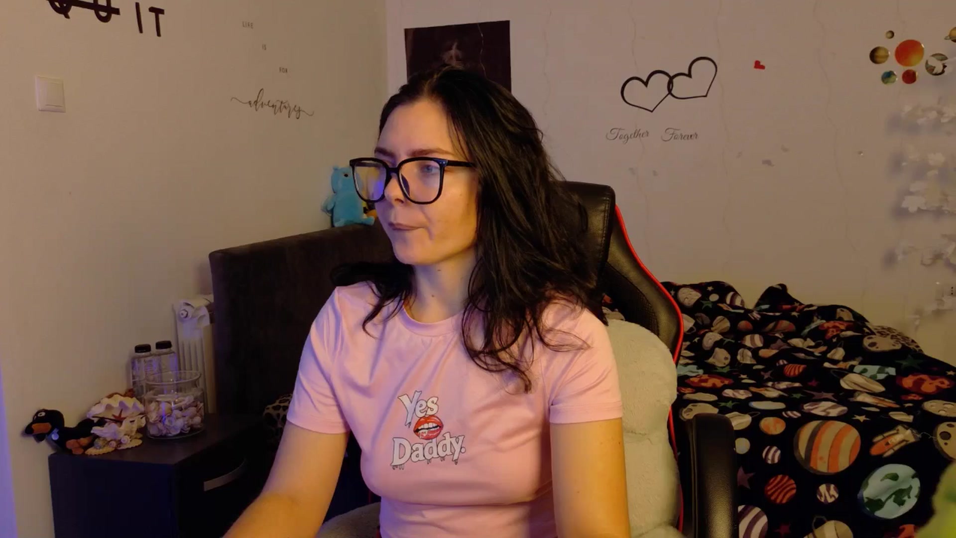 Gallery image thumbnail from YreneA's myfreecams stream on, 11/18/2025, 08:35 image 15 of 20