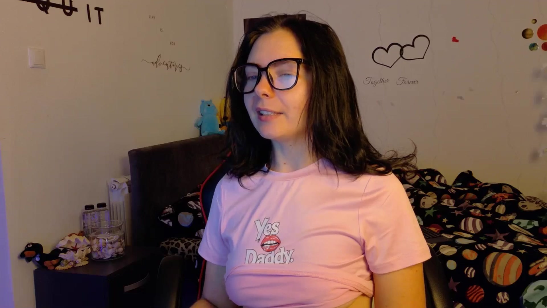 Gallery image thumbnail from YreneA's myfreecams stream on, 11/18/2025, 08:35 image 4 of 20