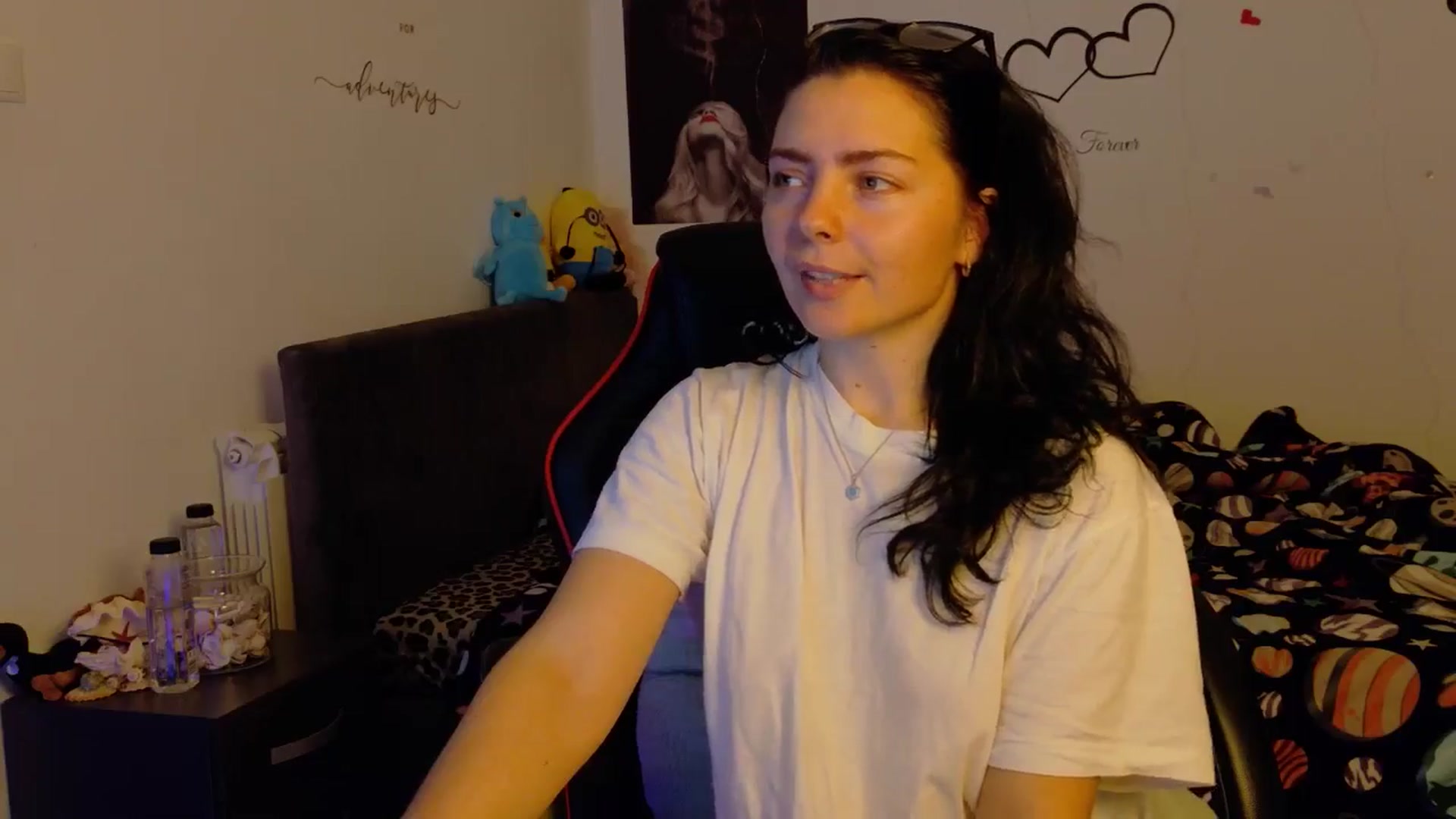 Gallery image thumbnail from YreneA's myfreecams stream on, 11/18/2025, 17:11 image 4 of 20