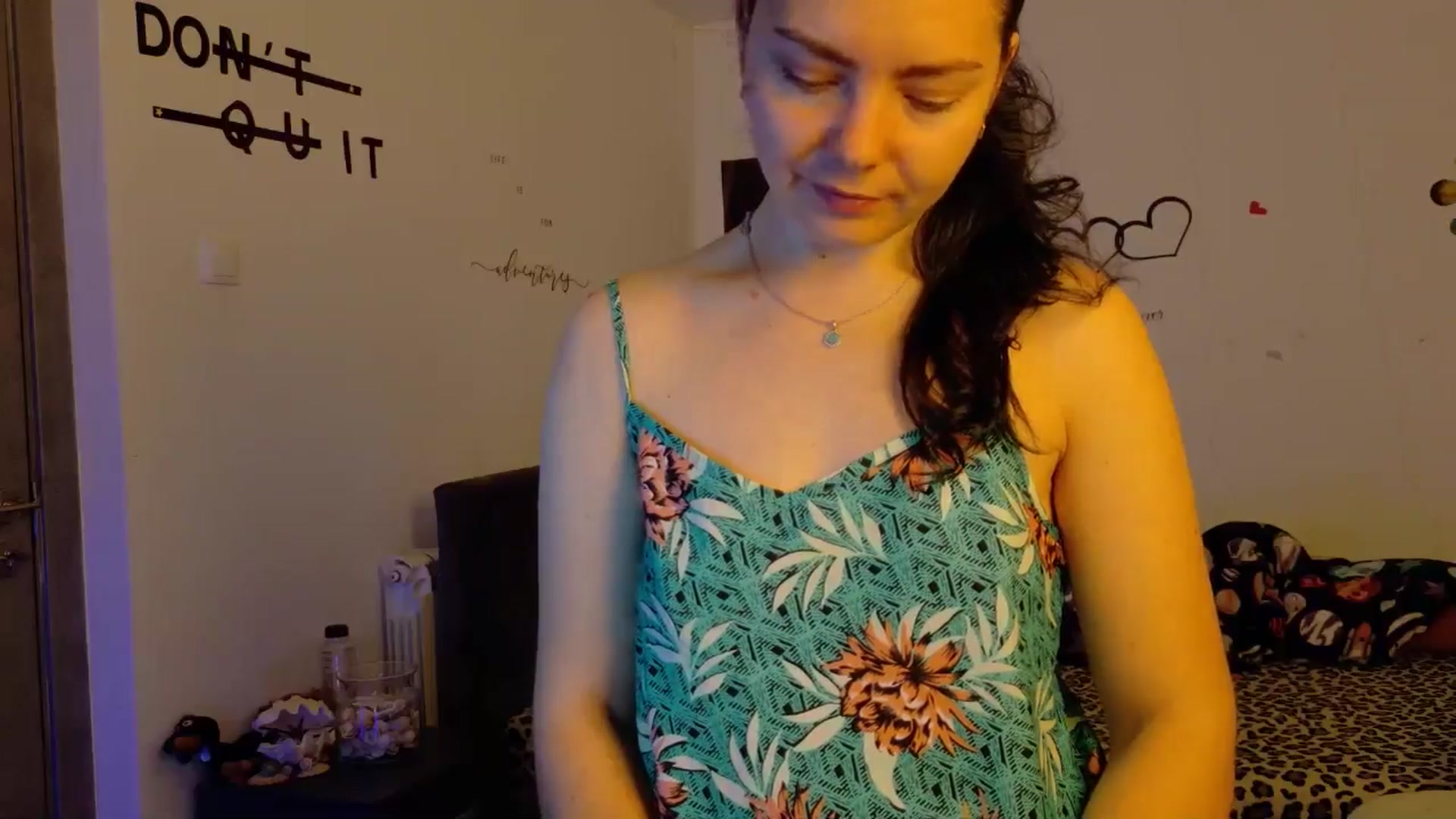 Gallery image thumbnail from YreneA's myfreecams stream on, 11/19/2025, 07:26 image 14 of 20