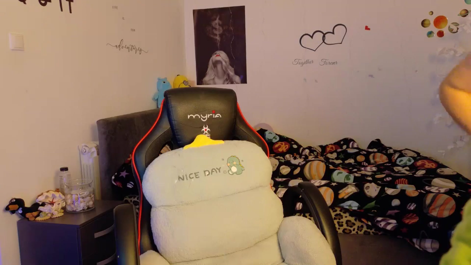 Gallery image thumbnail from YreneA's myfreecams stream on, 11/19/2025, 13:45 image 10 of 20