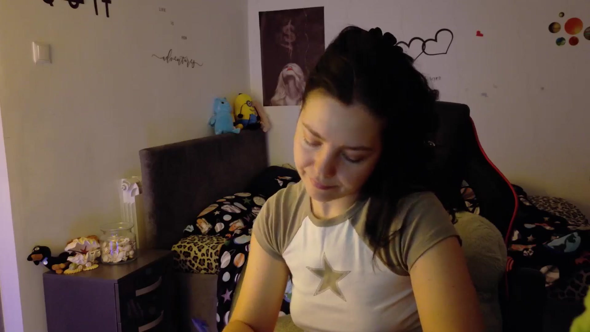 Gallery image thumbnail from YreneA's myfreecams stream on, 11/21/2025, 09:24 image 17 of 20