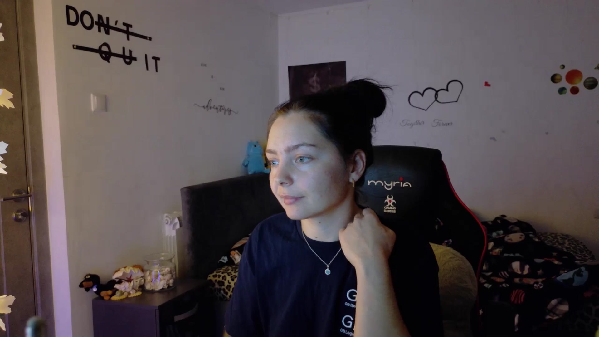 Gallery image thumbnail from YreneA's myfreecams stream on, 11/21/2025, 10:01 image 17 of 20