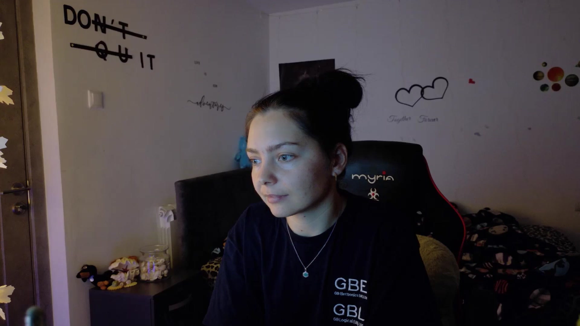 Gallery image thumbnail from YreneA's myfreecams stream on, 11/21/2025, 10:01 image 11 of 20