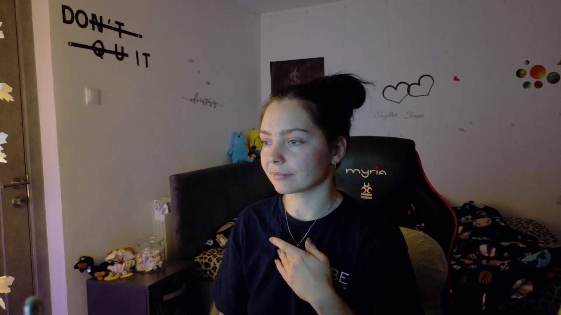 Gallery image thumbnail from YreneA's myfreecams stream on, 11/21/2025, 10:01 image 19 of 20