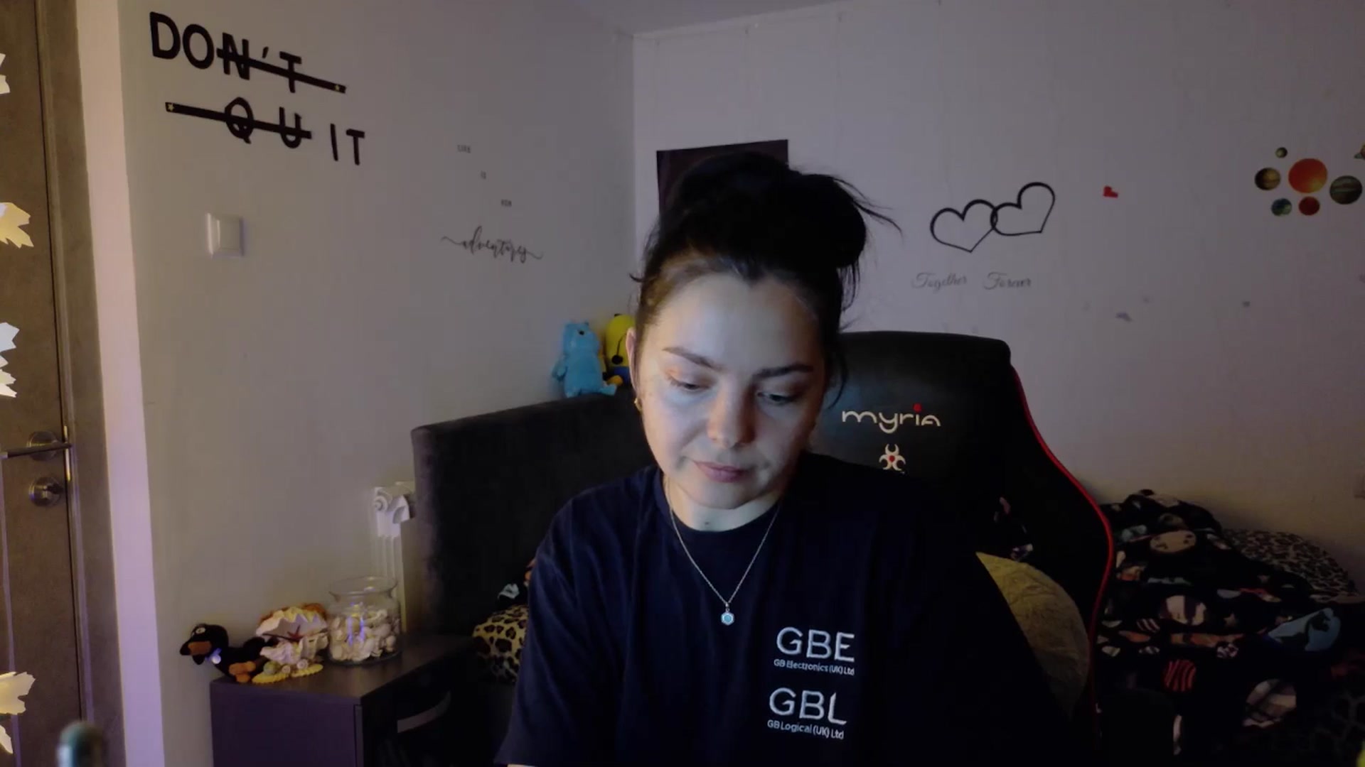 Gallery image thumbnail from YreneA's myfreecams stream on, 11/21/2025, 10:01 image 20 of 20