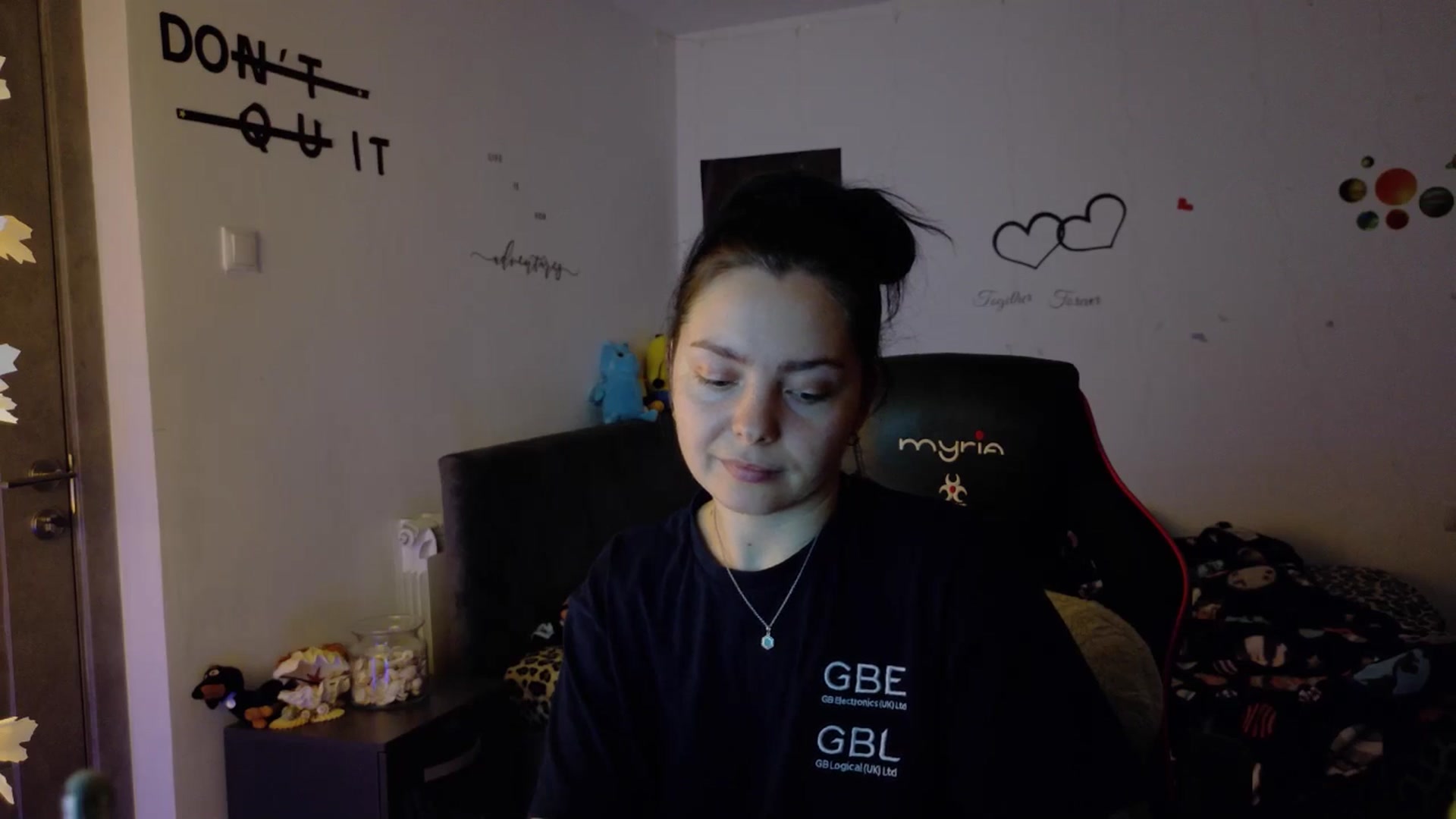 Gallery image thumbnail from YreneA's myfreecams stream on, 11/21/2025, 10:01 image 5 of 20